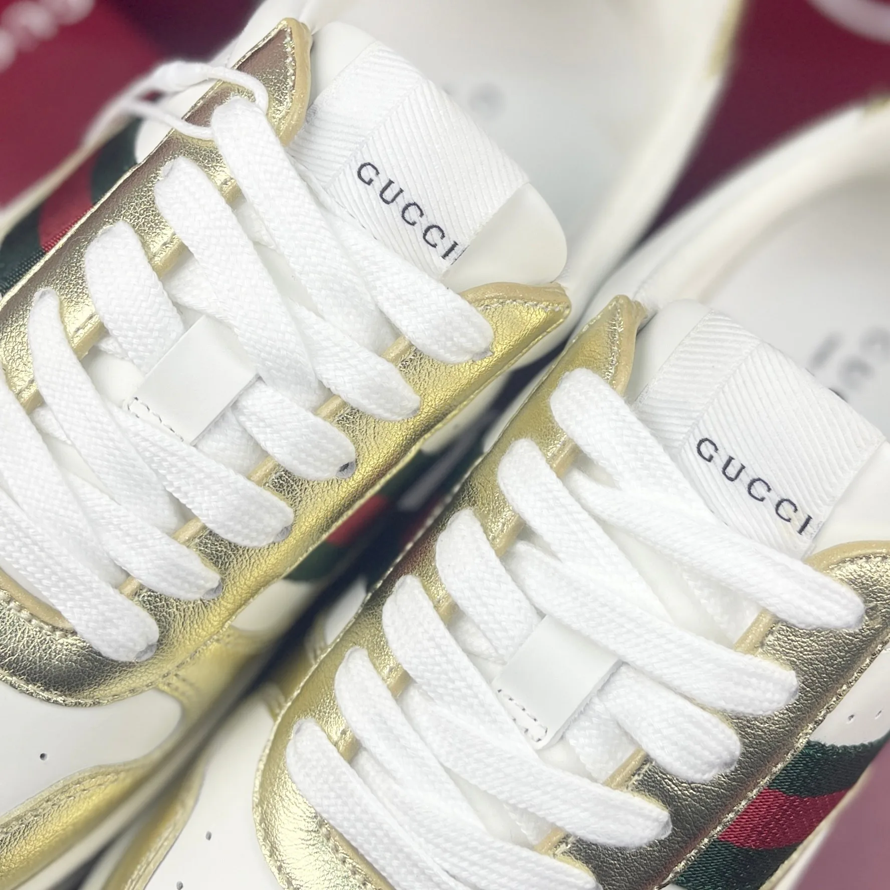 Кроссовки Женские Gucci 5402070