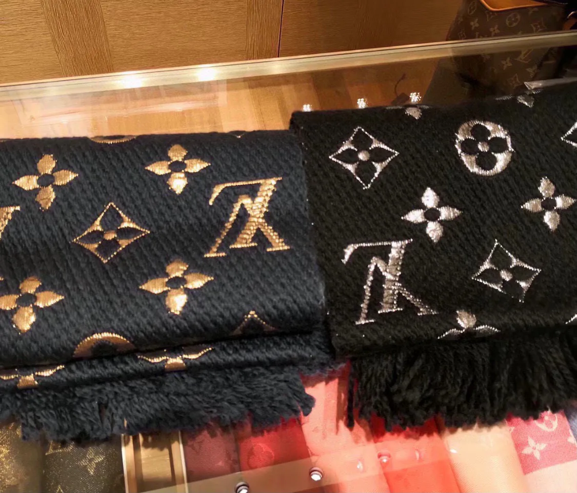 Шарфы Louis Vuitton 18002695