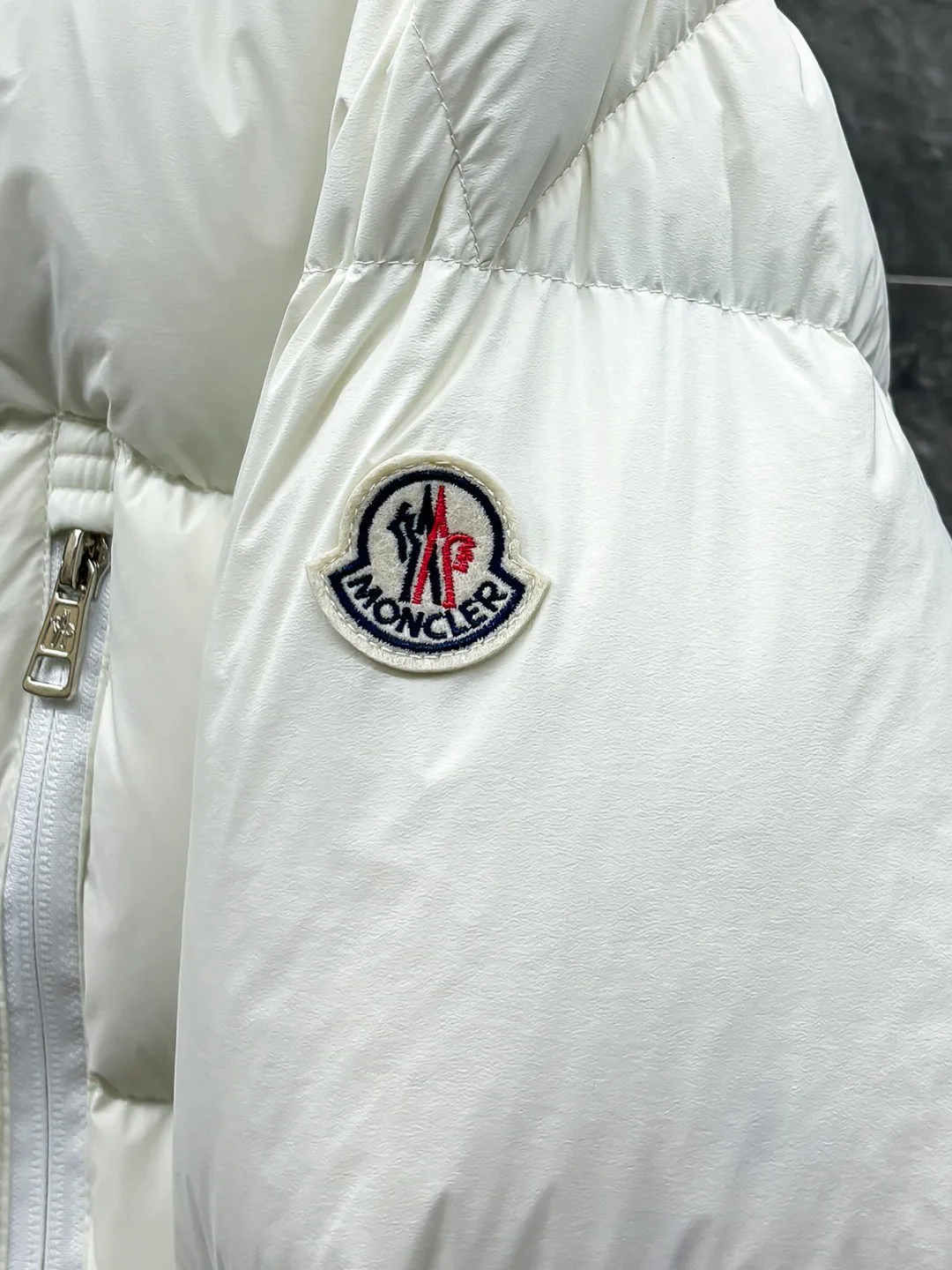 Куртки И Пуховики Мужские Moncler 1785902