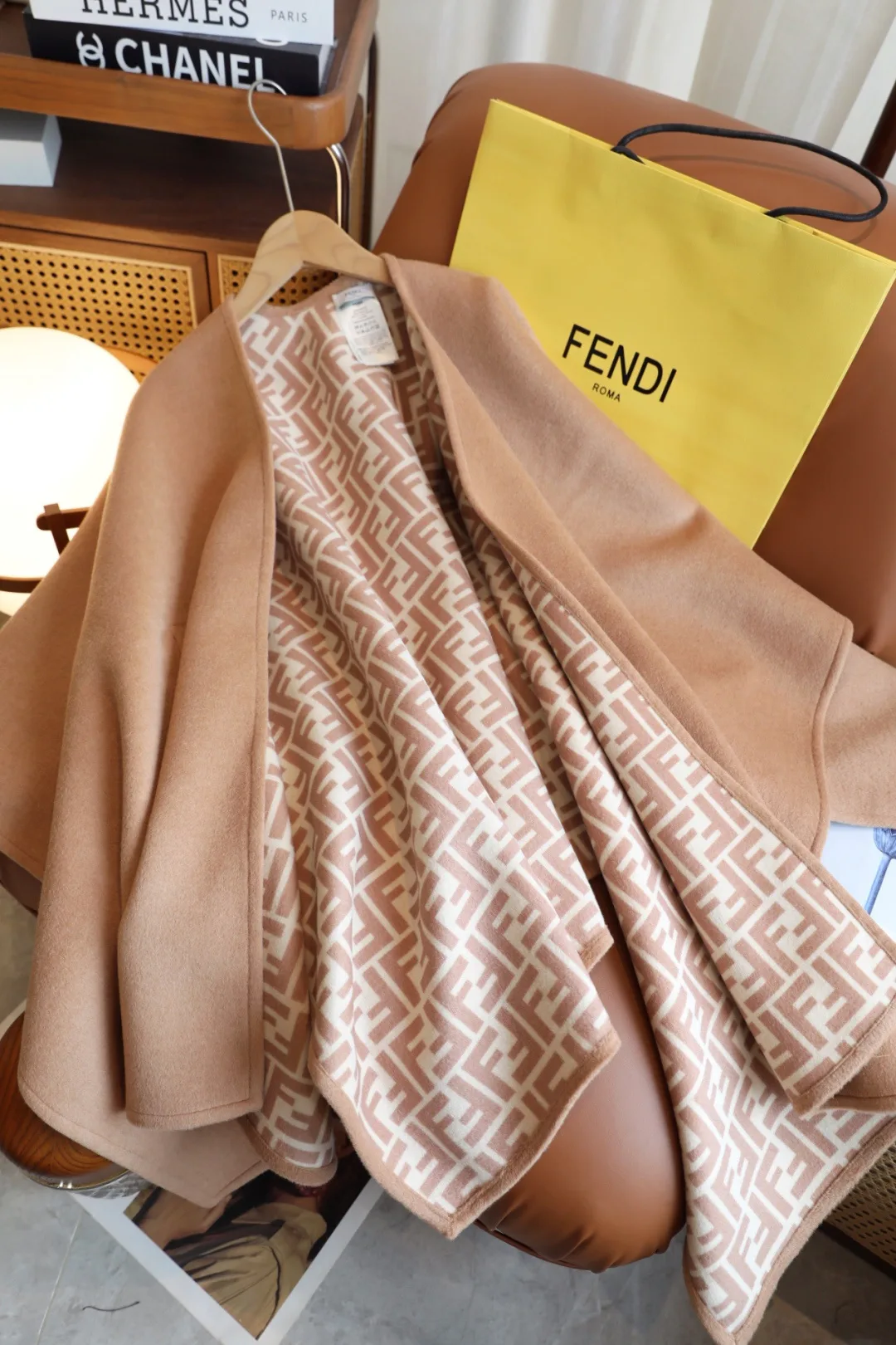 Пальто Женские Fendi 18763919