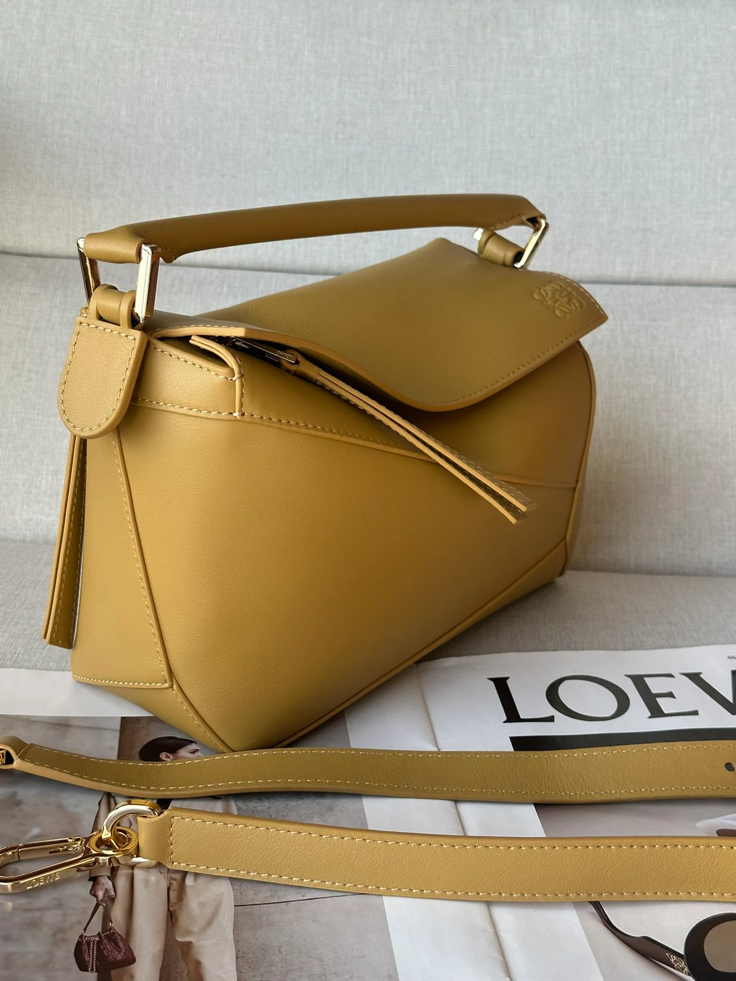Классические Сумки Женские Loewe 11621932