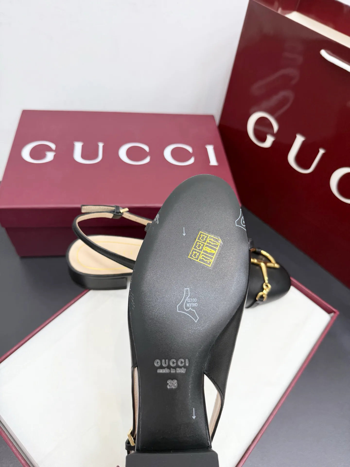 Туфли Женские Gucci 883016