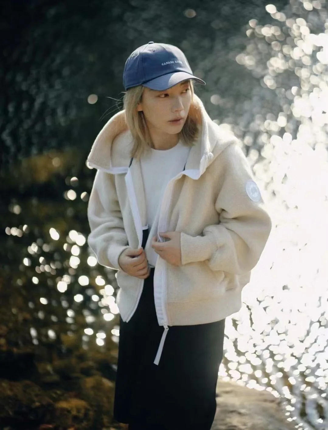 Куртки И Пуховики Женские Canada Goose 17998642