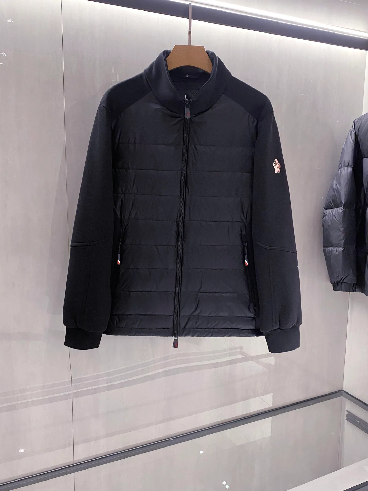 Куртки И Пуховики Мужские Moncler 389569