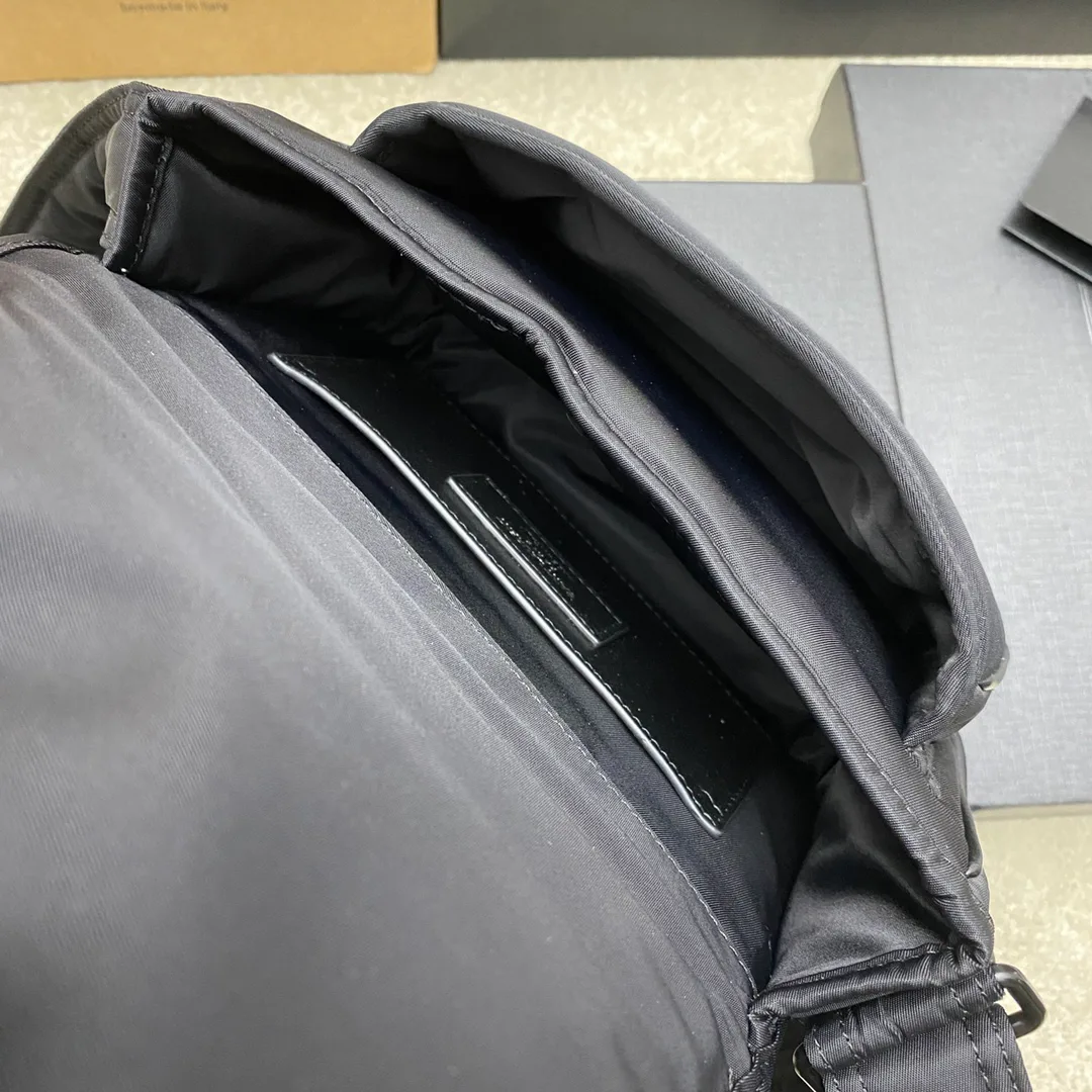 Поясные Сумки Мужские Saint Laurent 14457447