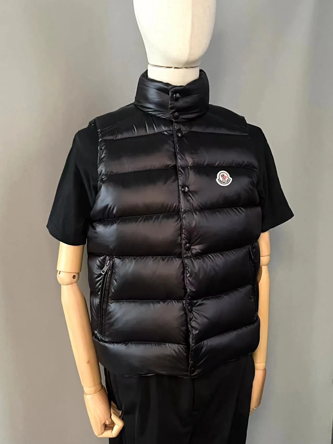 Жилеты Женские Moncler 19074533