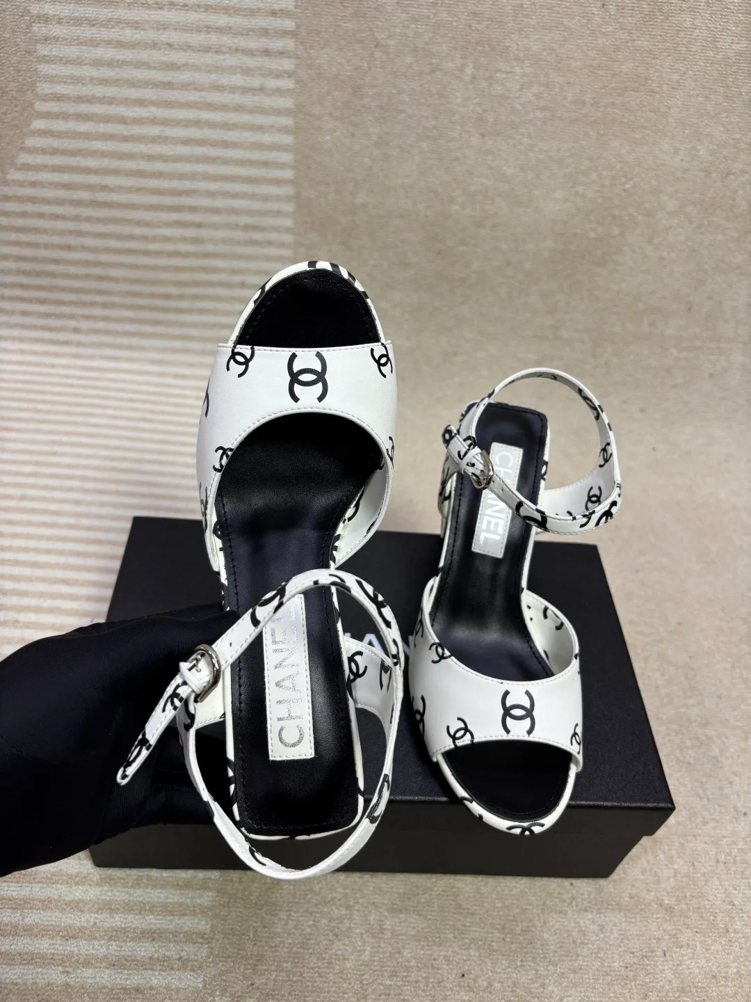 Босоножки Женские Chanel 18720728