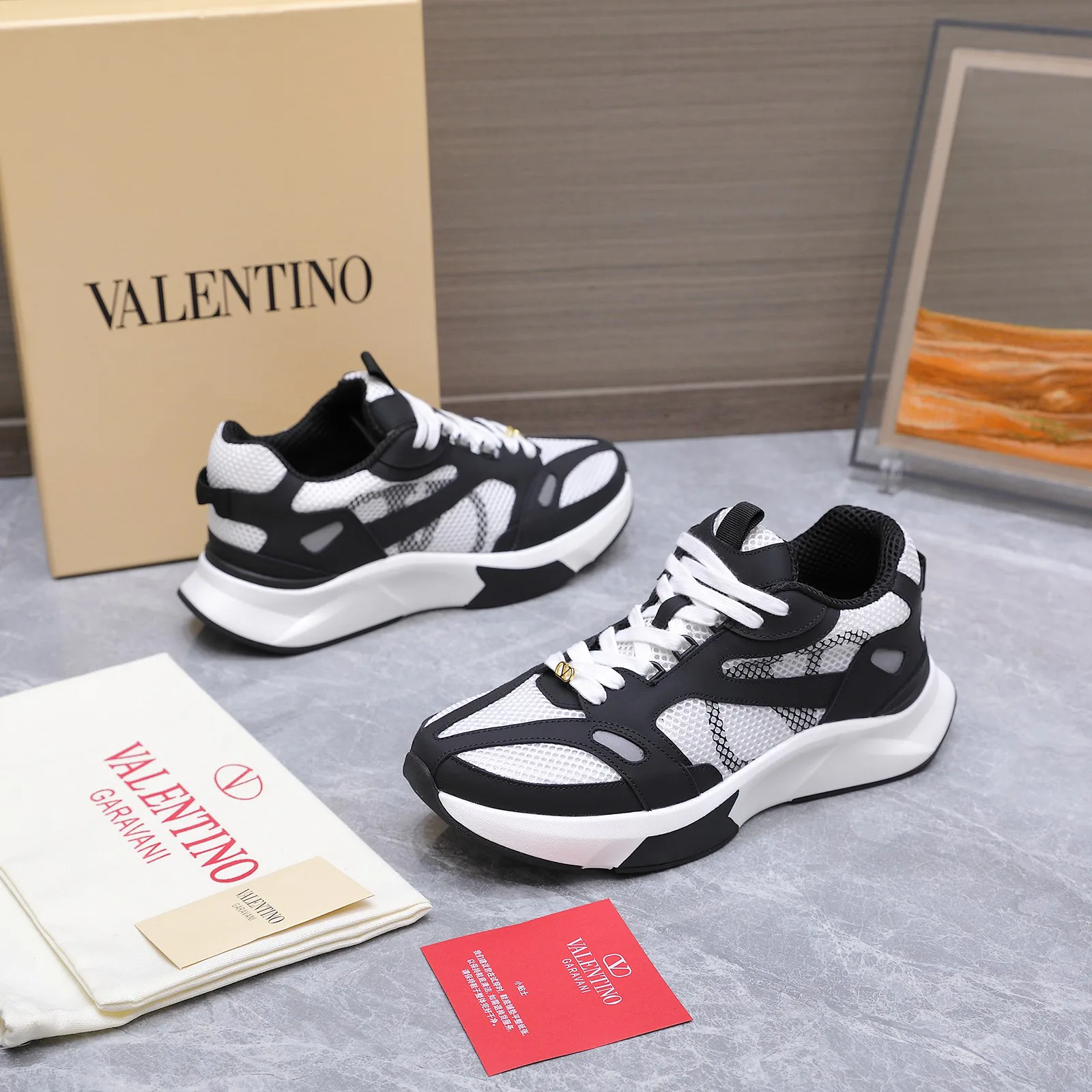Кроссовки Мужские Valentino 17604591