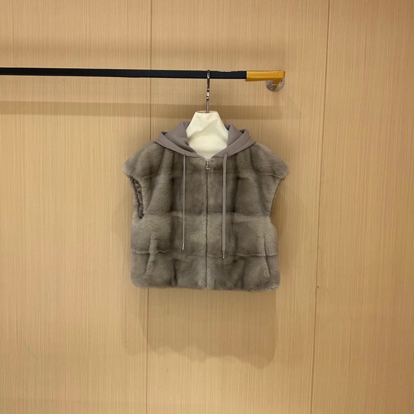 Жилеты Женские Brunello Cucinelli 3424424