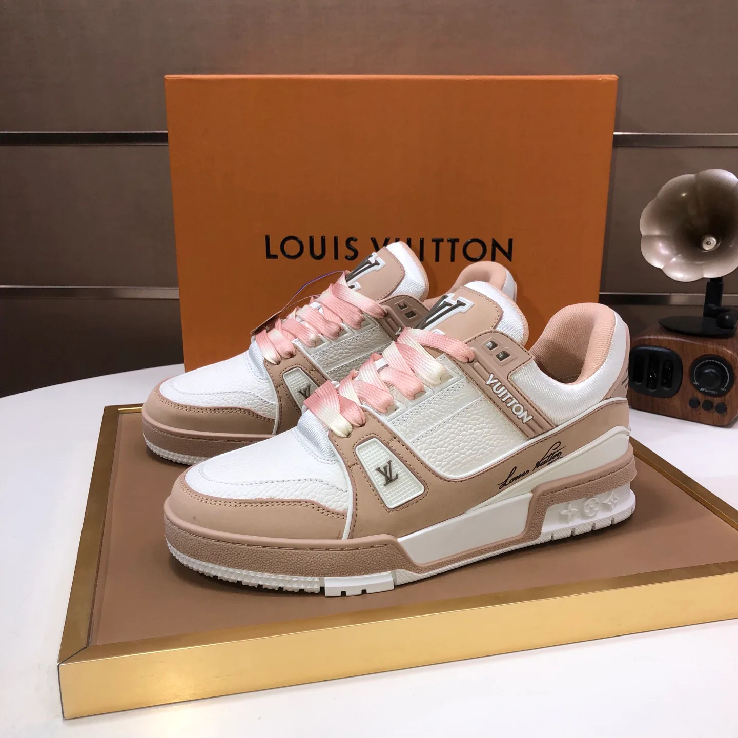 Кроссовки Женские Louis Vuitton 861307