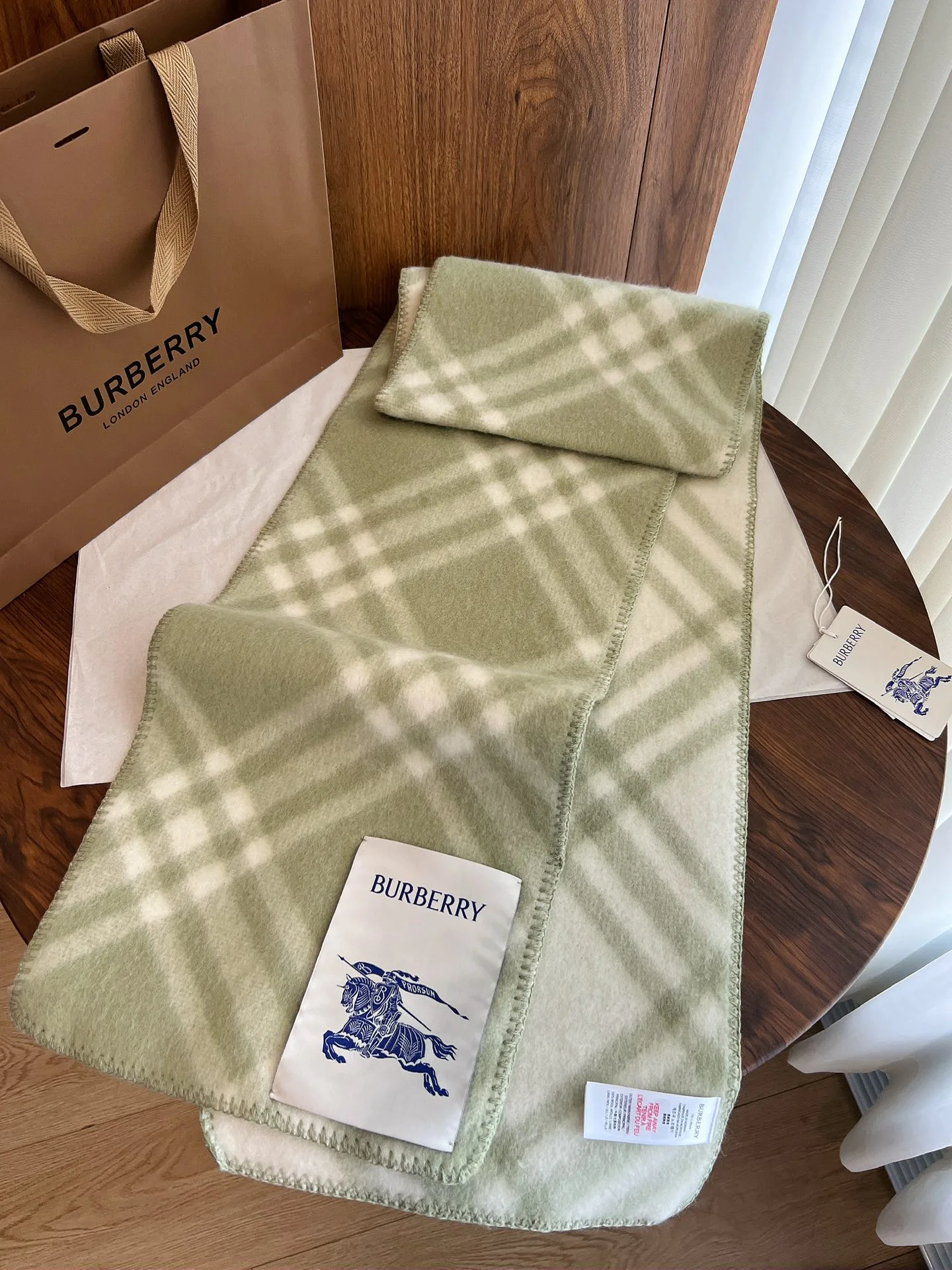 Шарфы Burberry 5944094