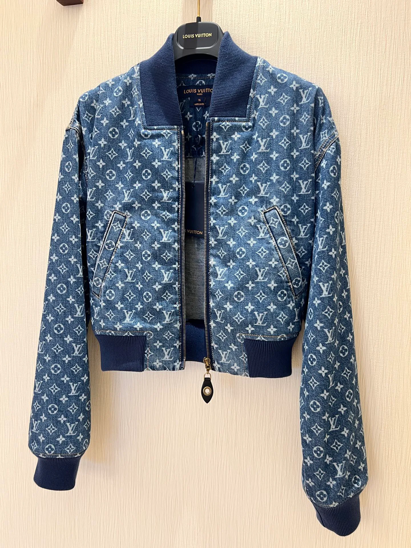 Костюмы Женские Louis Vuitton 2260938