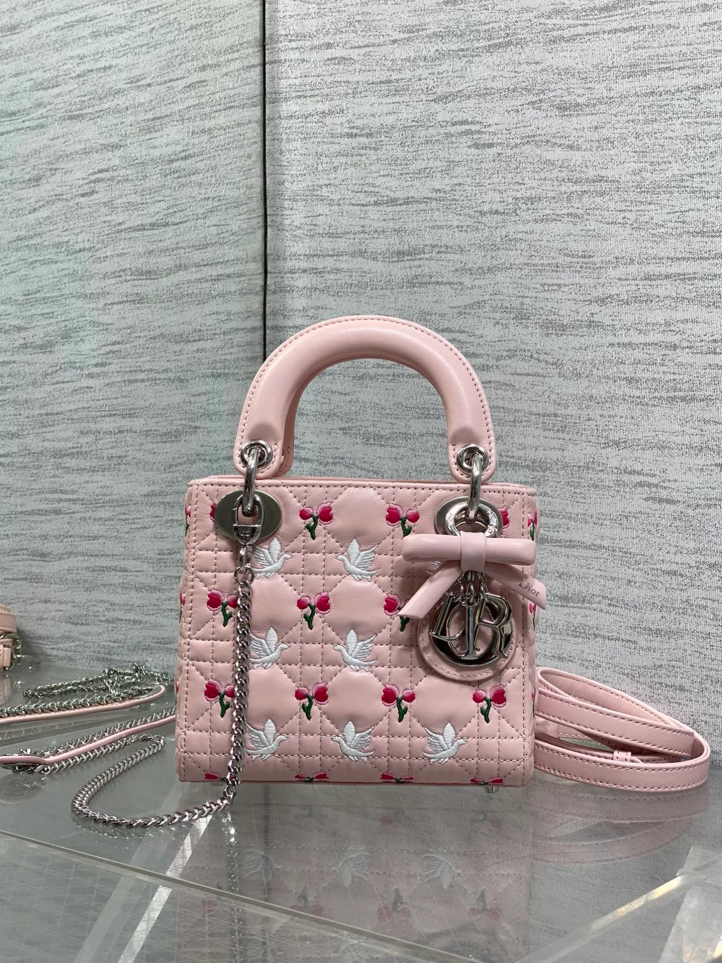 Классические Сумки Женские Christian Dior 17601340