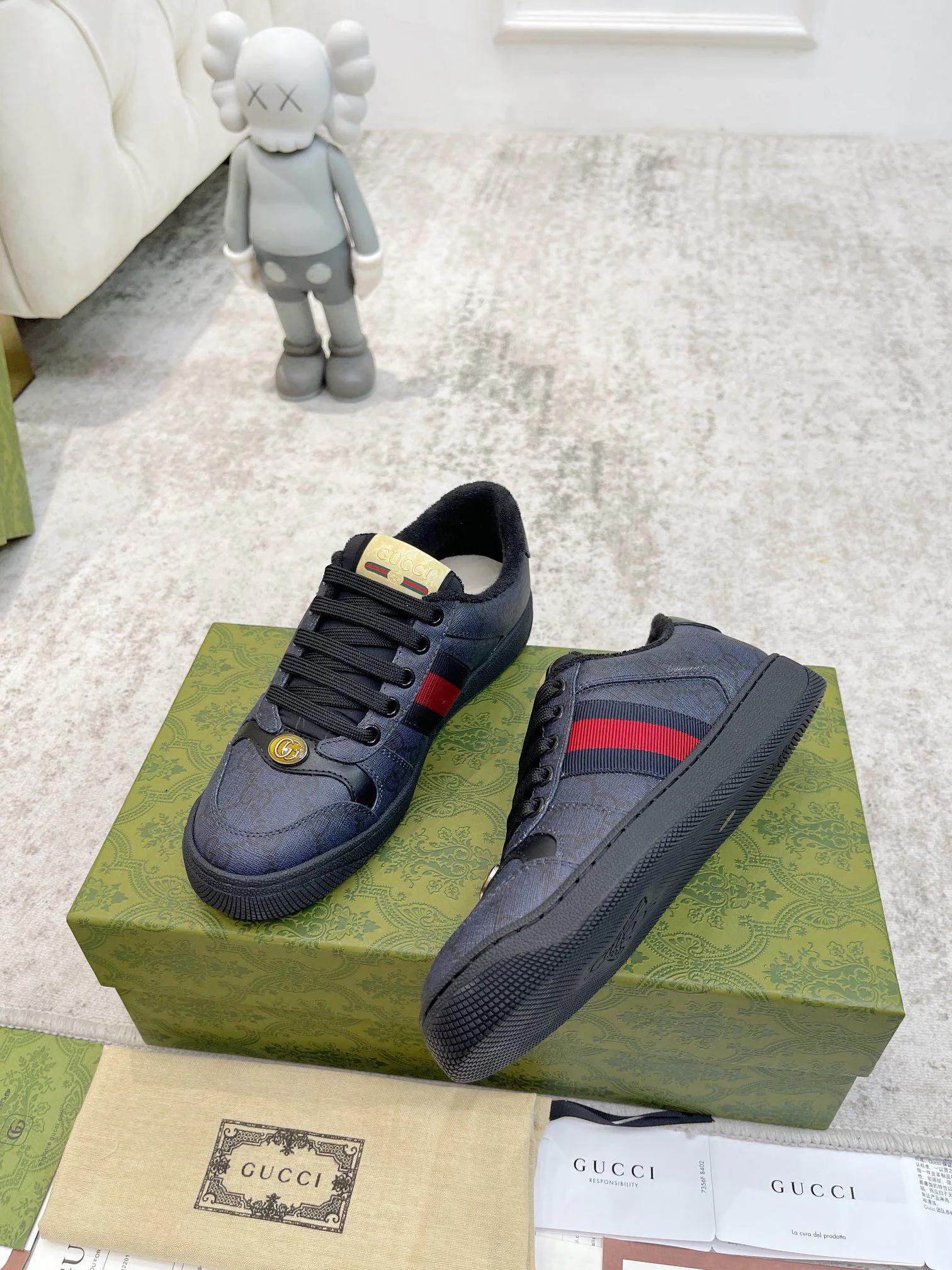 Кроссовки Женские Gucci 944975