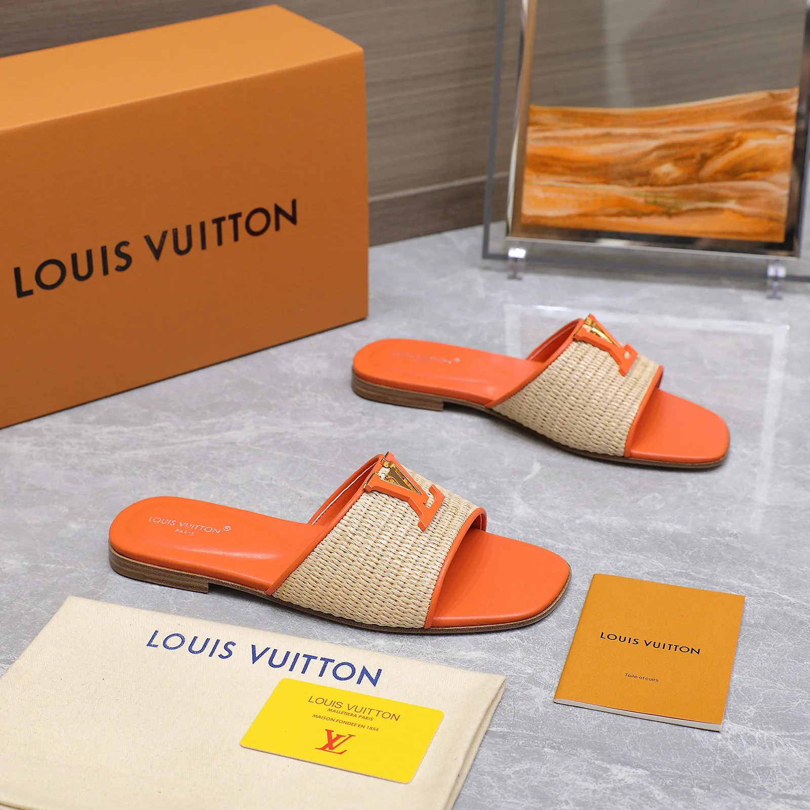 Шлепанцы Женские Louis Vuitton 491977