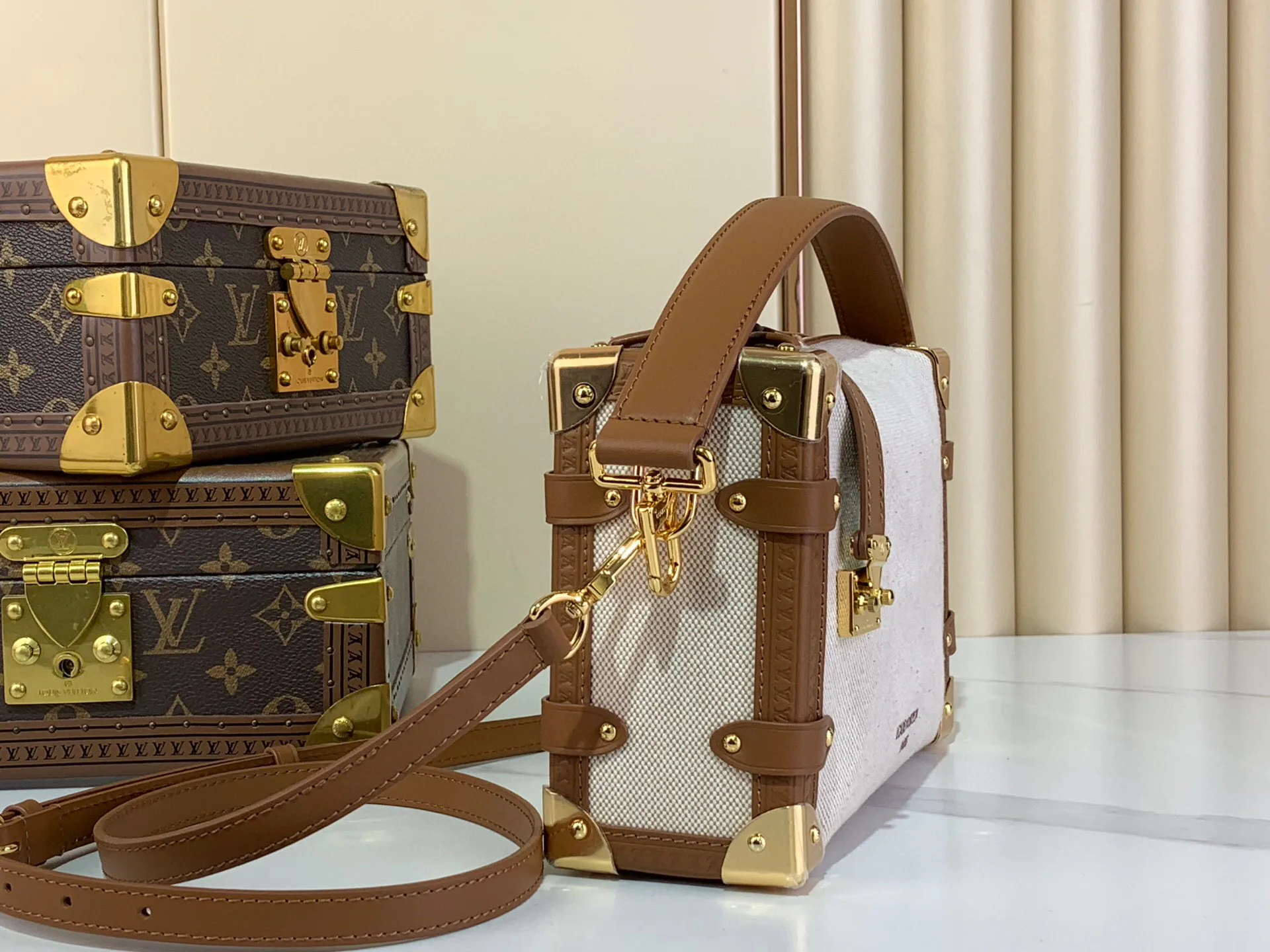 Сумки На Ремне Женские Louis Vuitton 57747