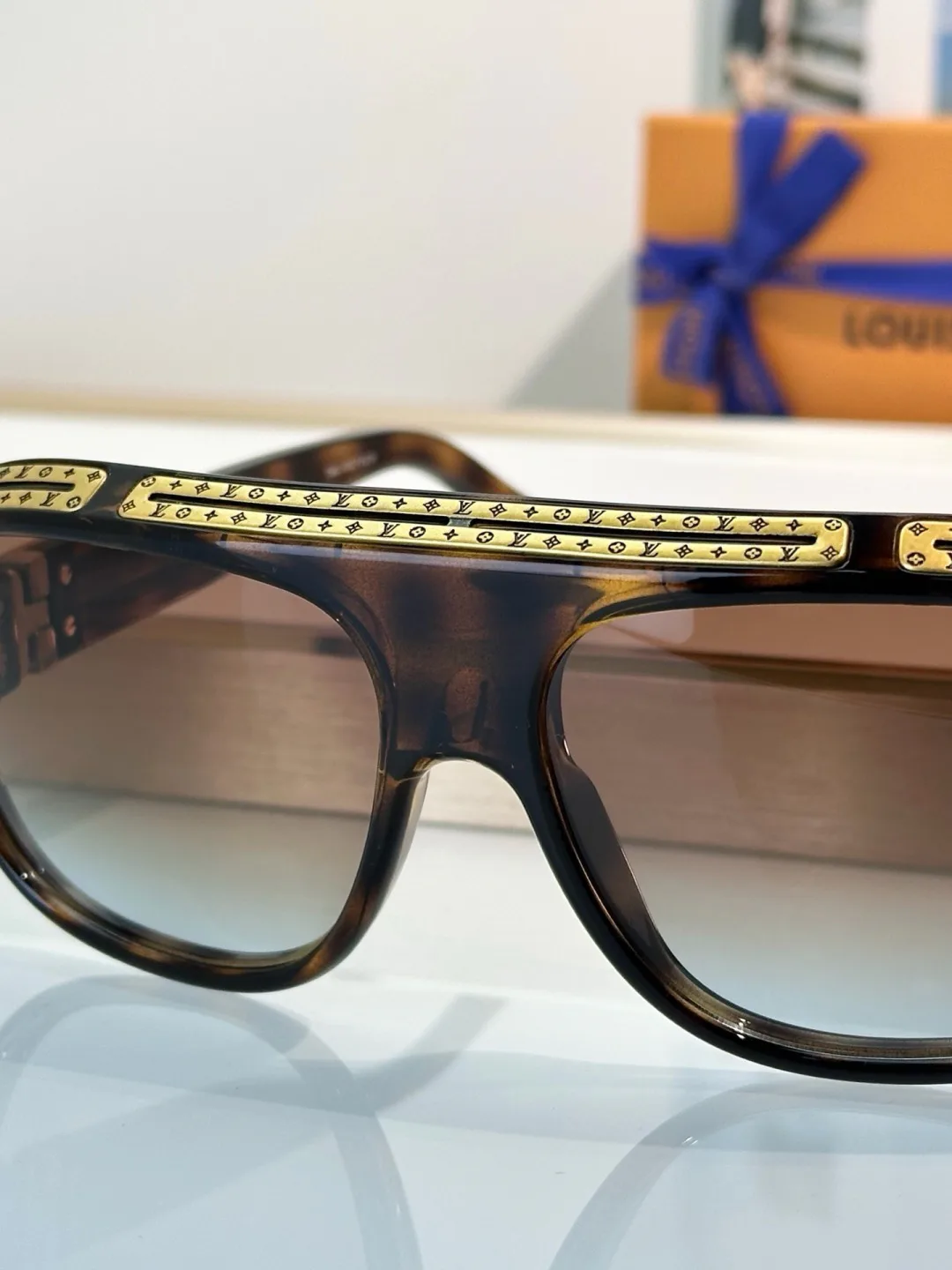 Очки Louis Vuitton 18295137