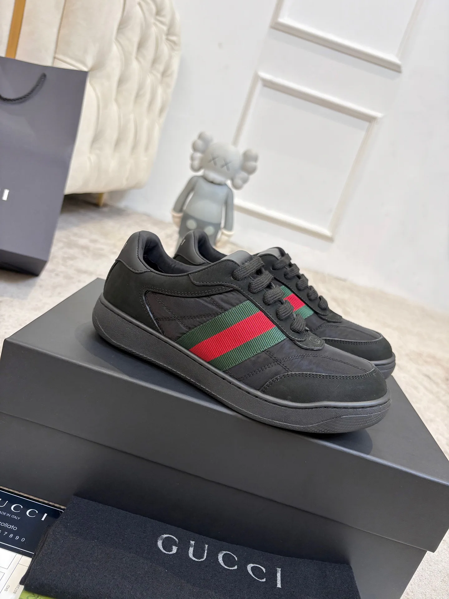 Кроссовки Женские Gucci 17912731