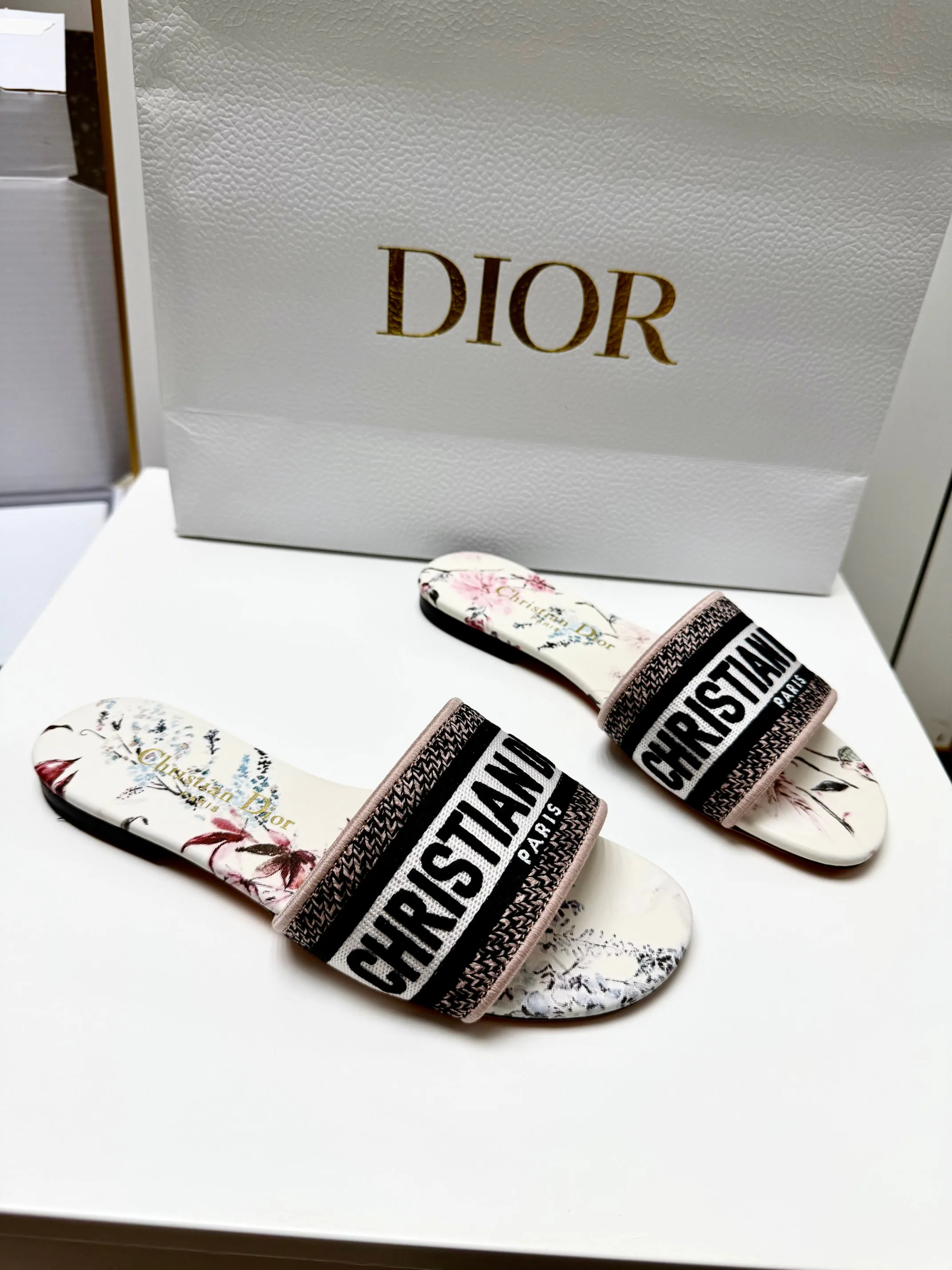 Туфли Женские Christian Dior 12879957
