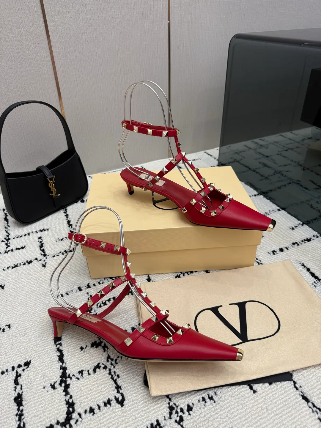 Босоножки Женские Valentino 17594511