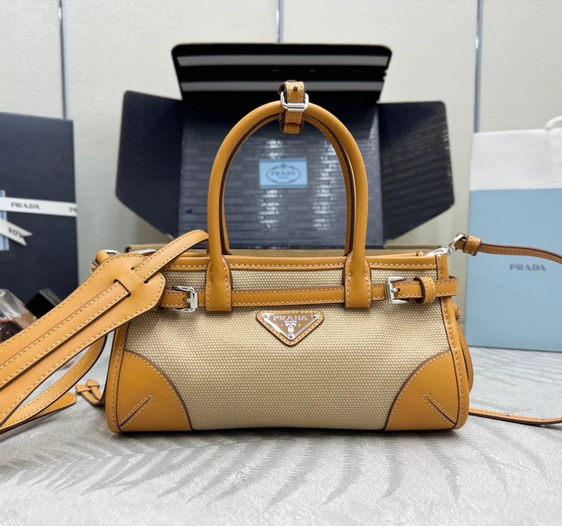 Классические Сумки Женские Prada 13223416