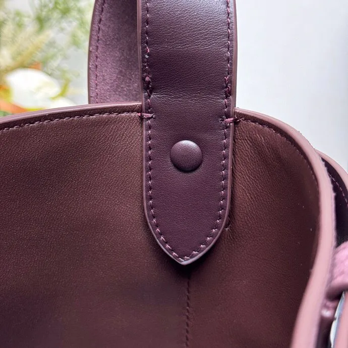 Классические Сумки Женские Prada 13332198