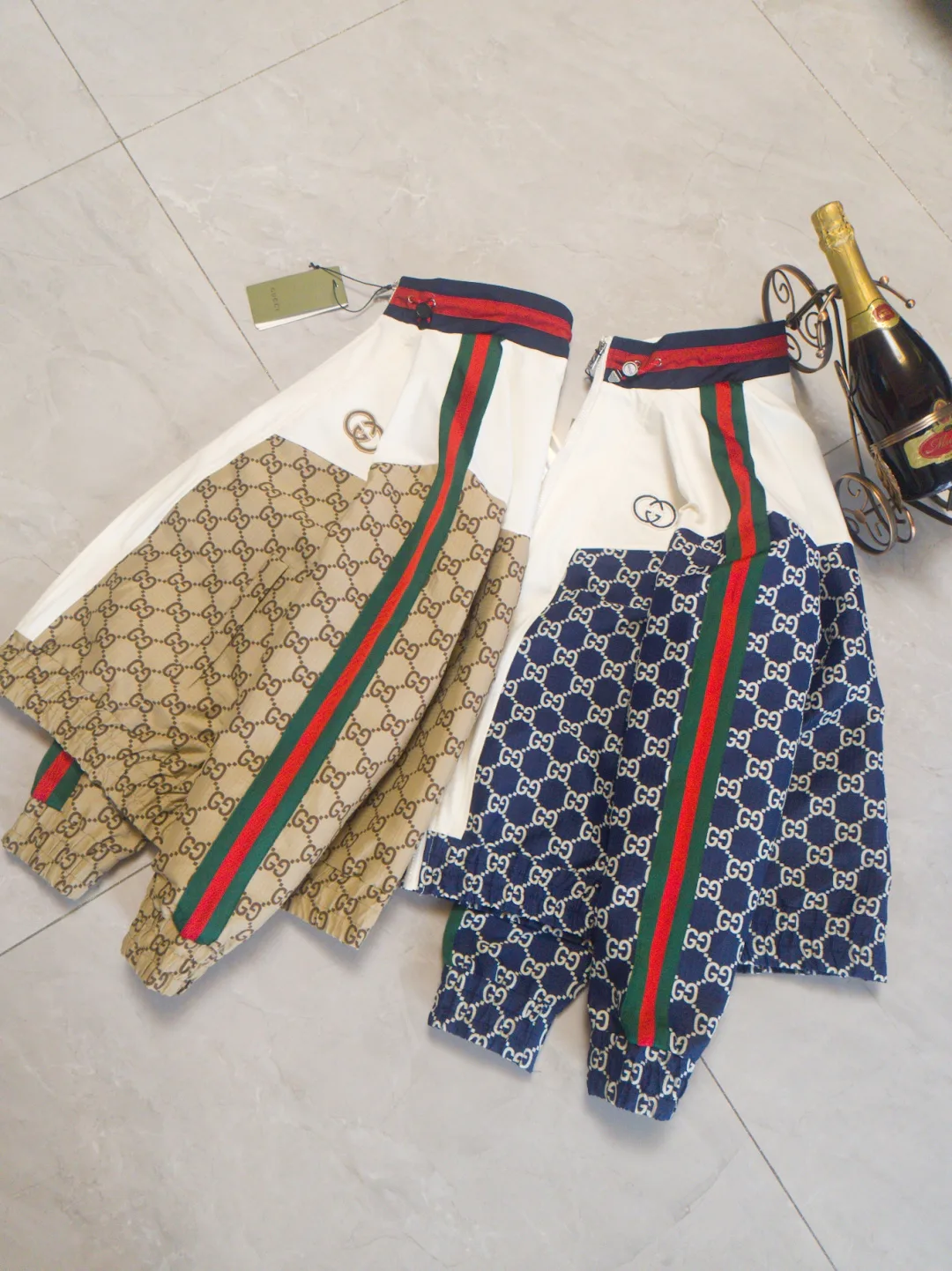 Куртки И Пуховики Женские Gucci 448351