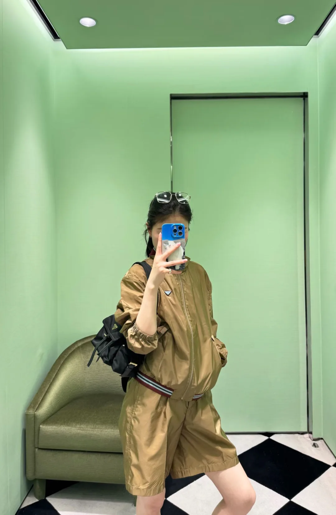 Шорты Женские Prada 11384271