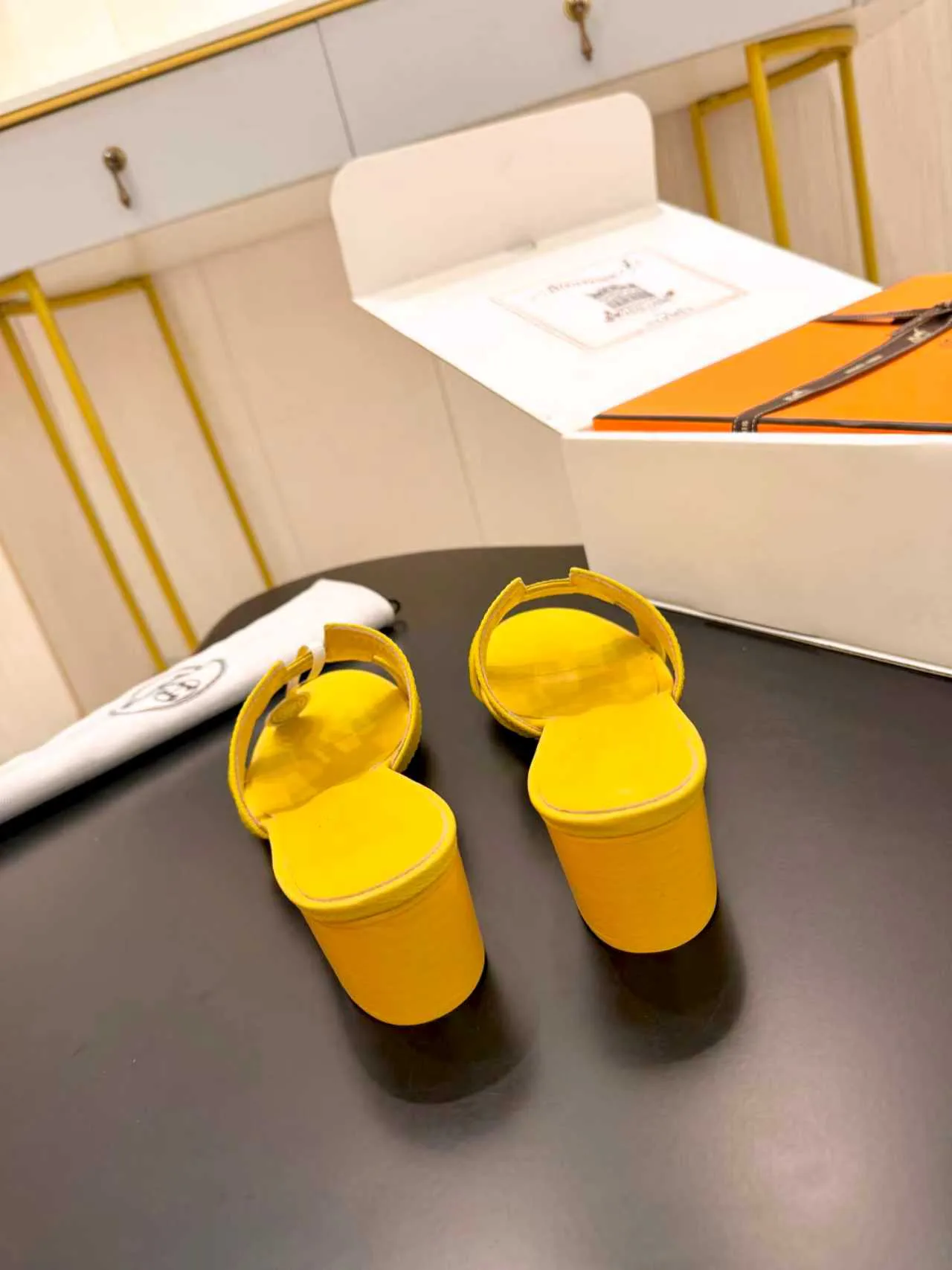 Босоножки Женские Hermes 10250443