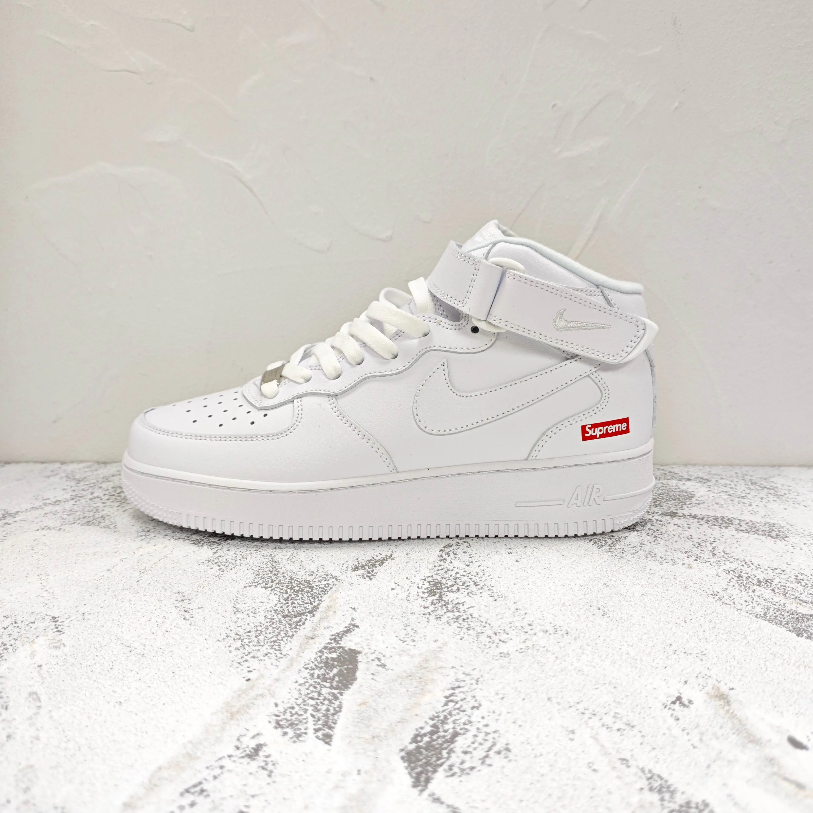 Кроссовки Женские Supreme 6671467