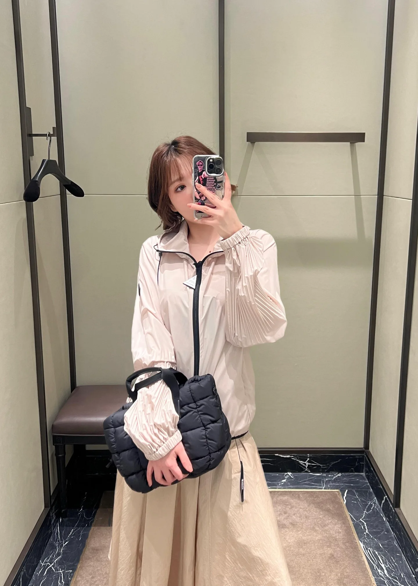 Куртки Женские Moncler Куртки Женские Moncler