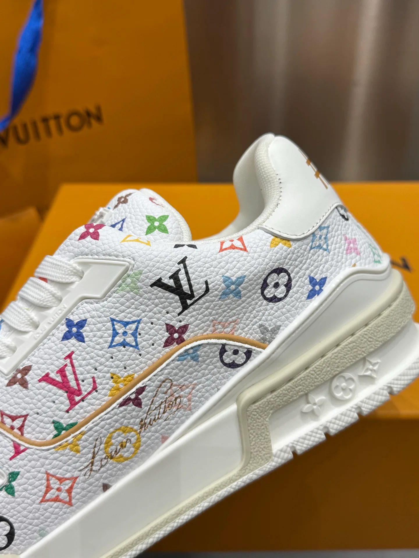Кроссовки Мужские Louis Vuitton 19073347