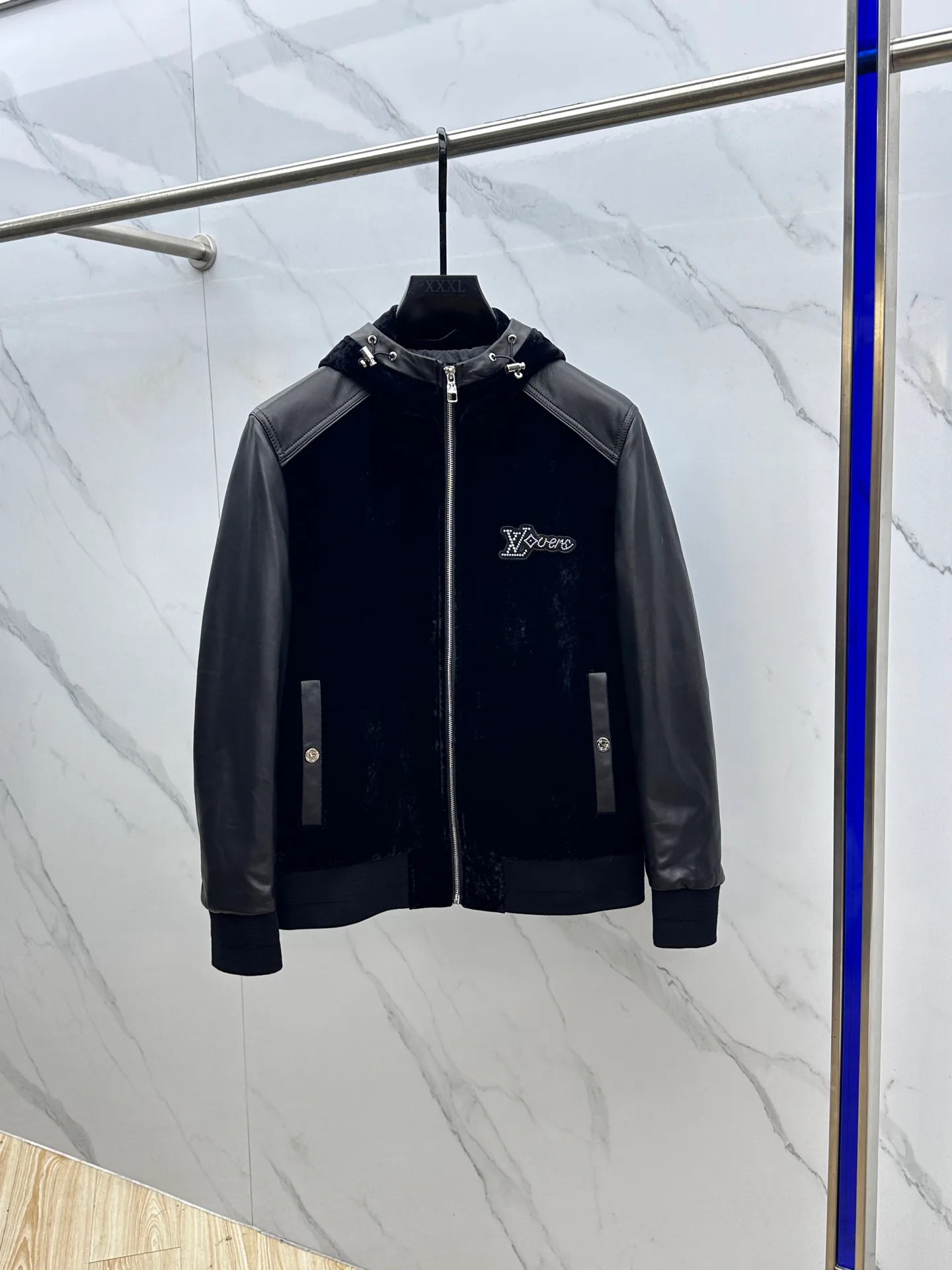 Куртки И Пуховики Мужские Louis Vuitton 285141