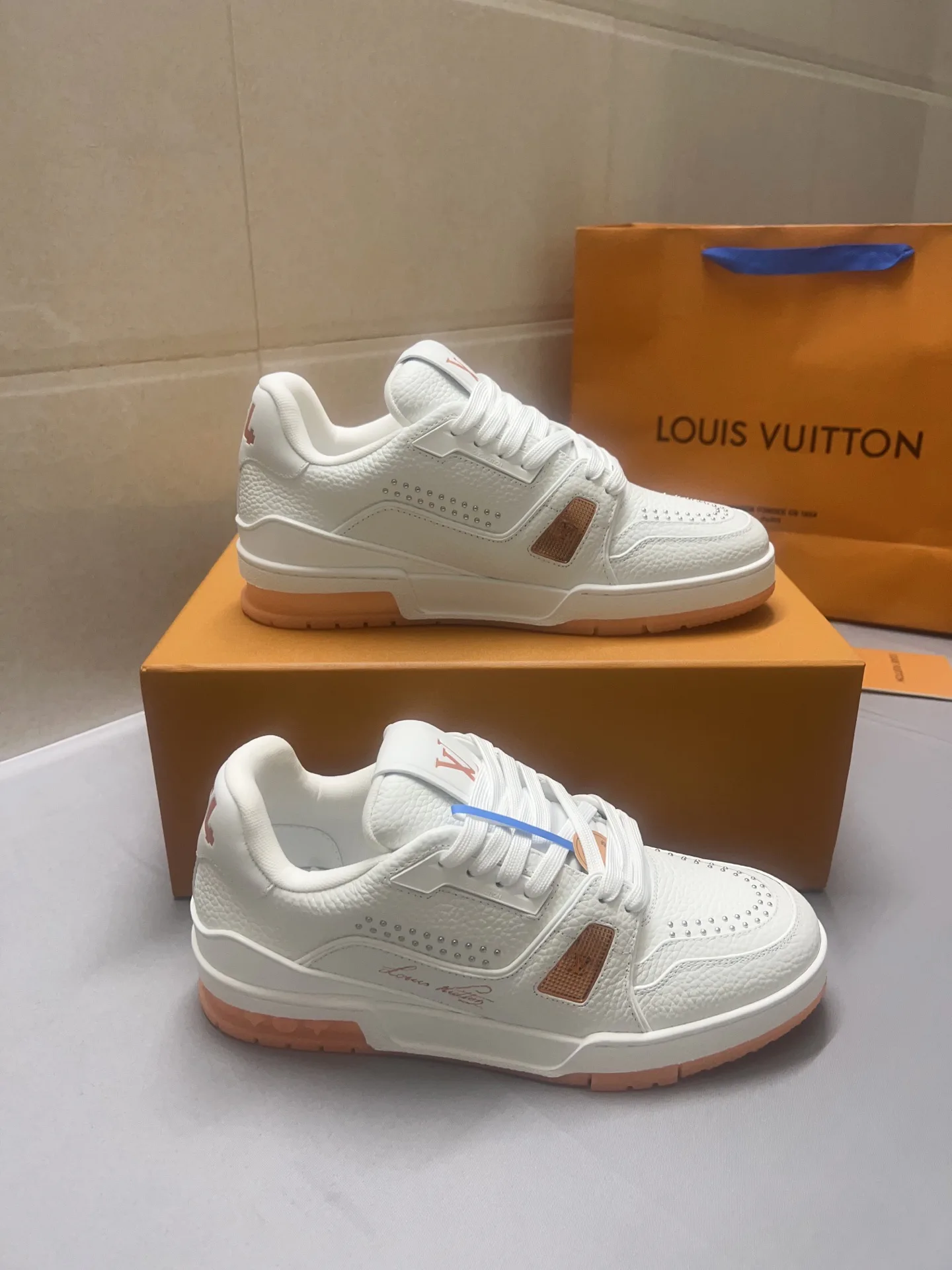 Кроссовки Женские Louis Vuitton 279235