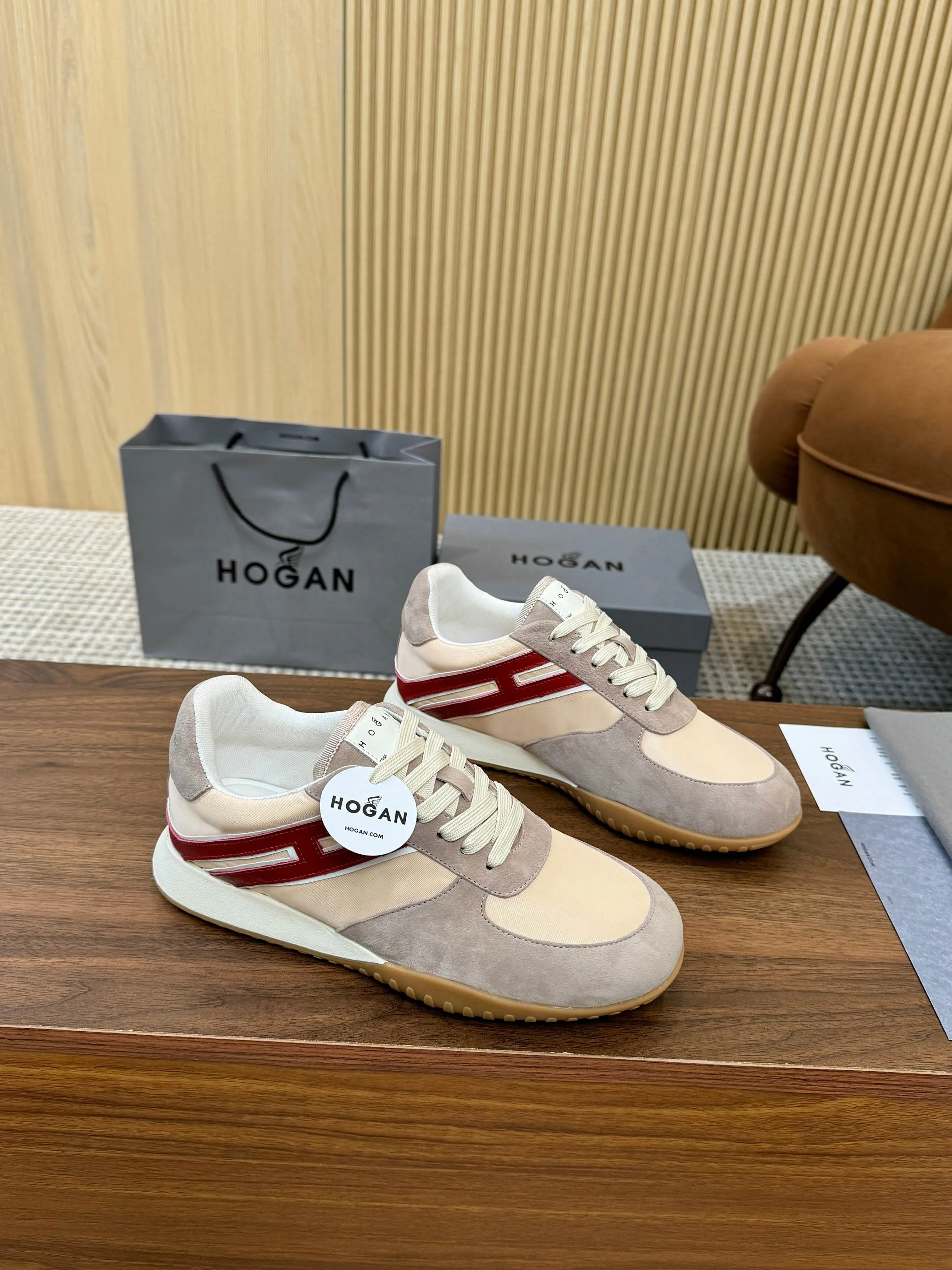 Кроссовки Женские Hogan 17182562
