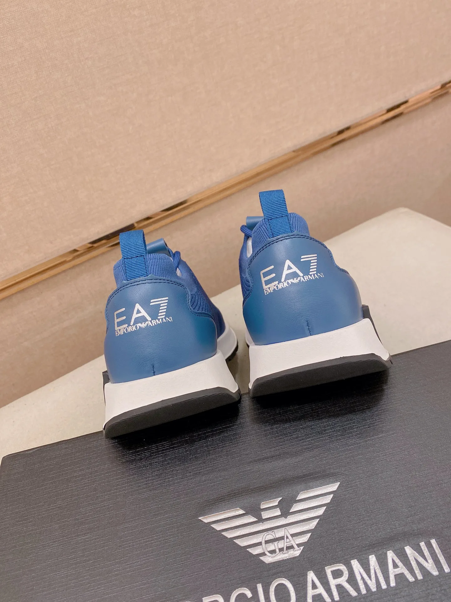 Кроссовки Мужские Armani 13293858