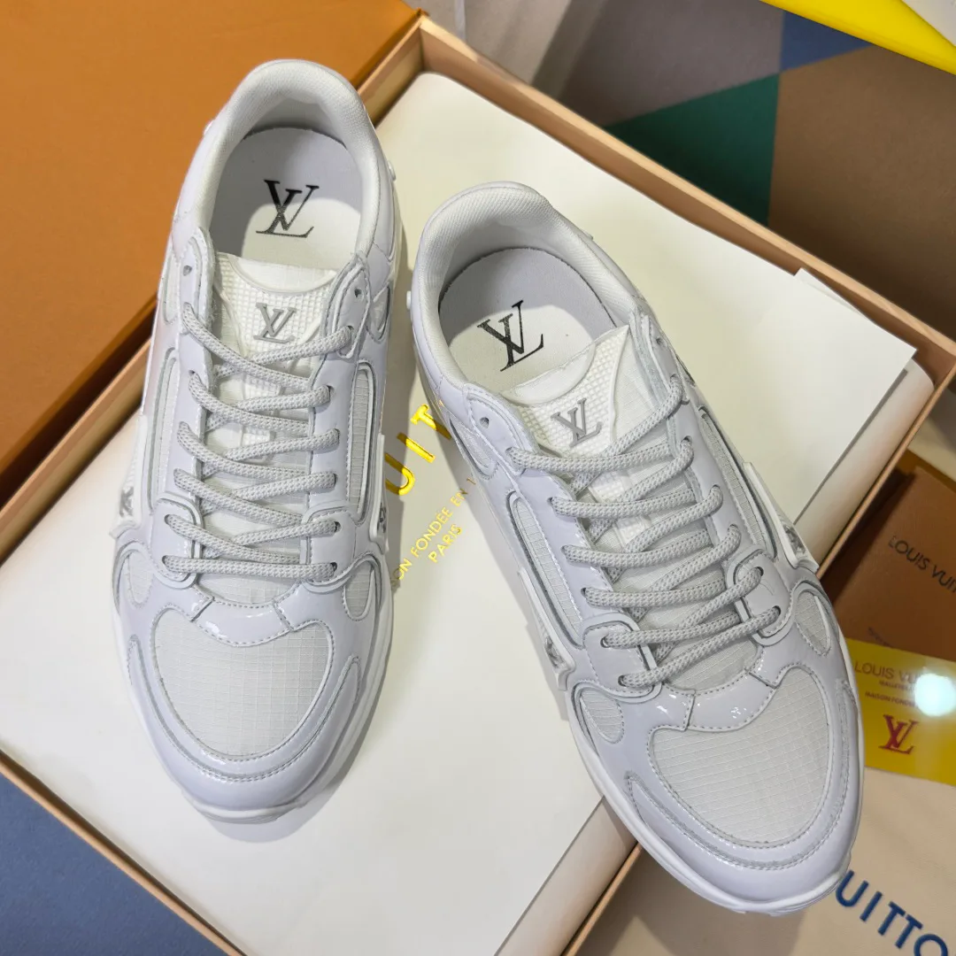 Кроссовки Женские Louis Vuitton 11646814