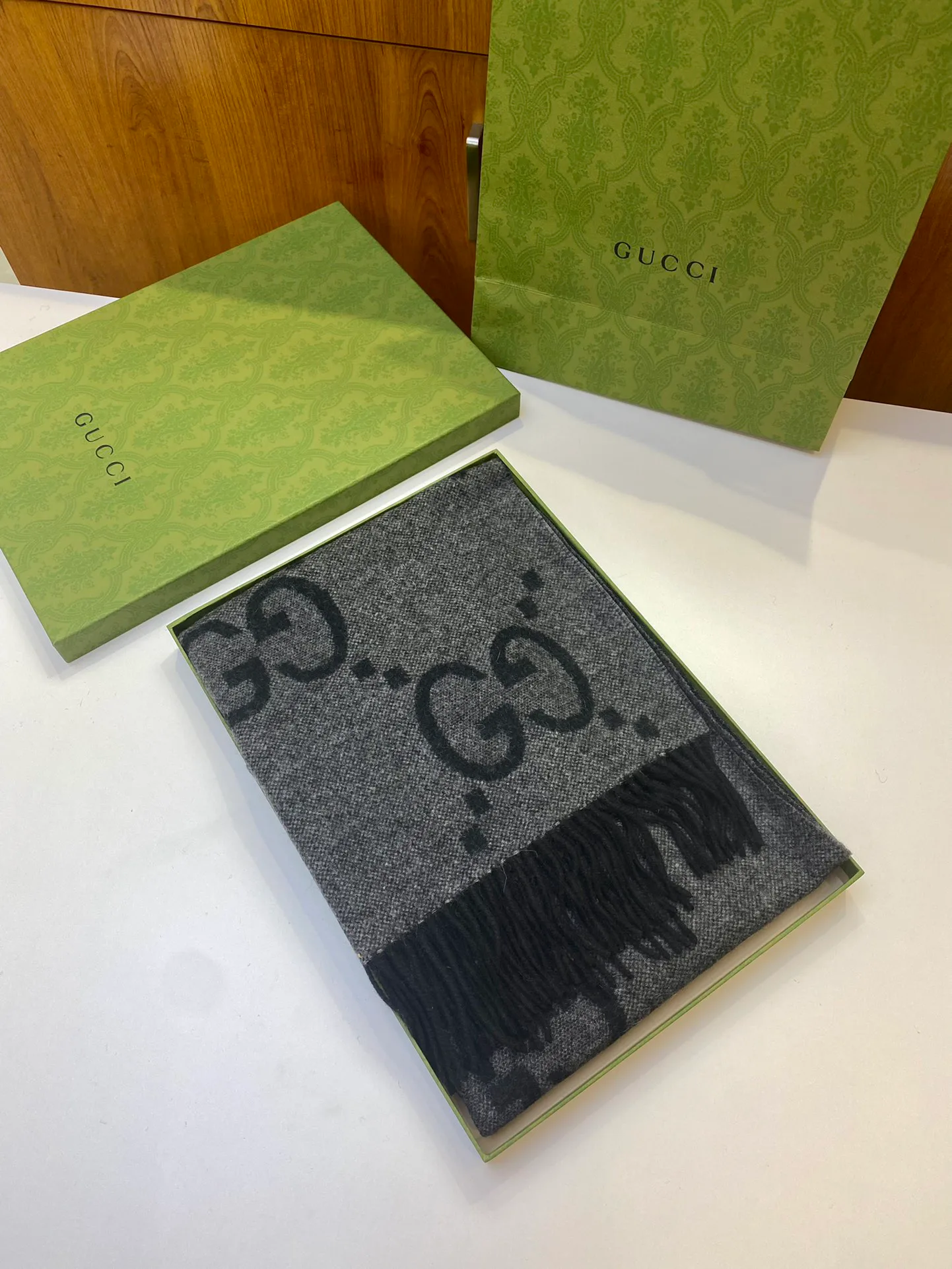 Шарфы Gucci 210284