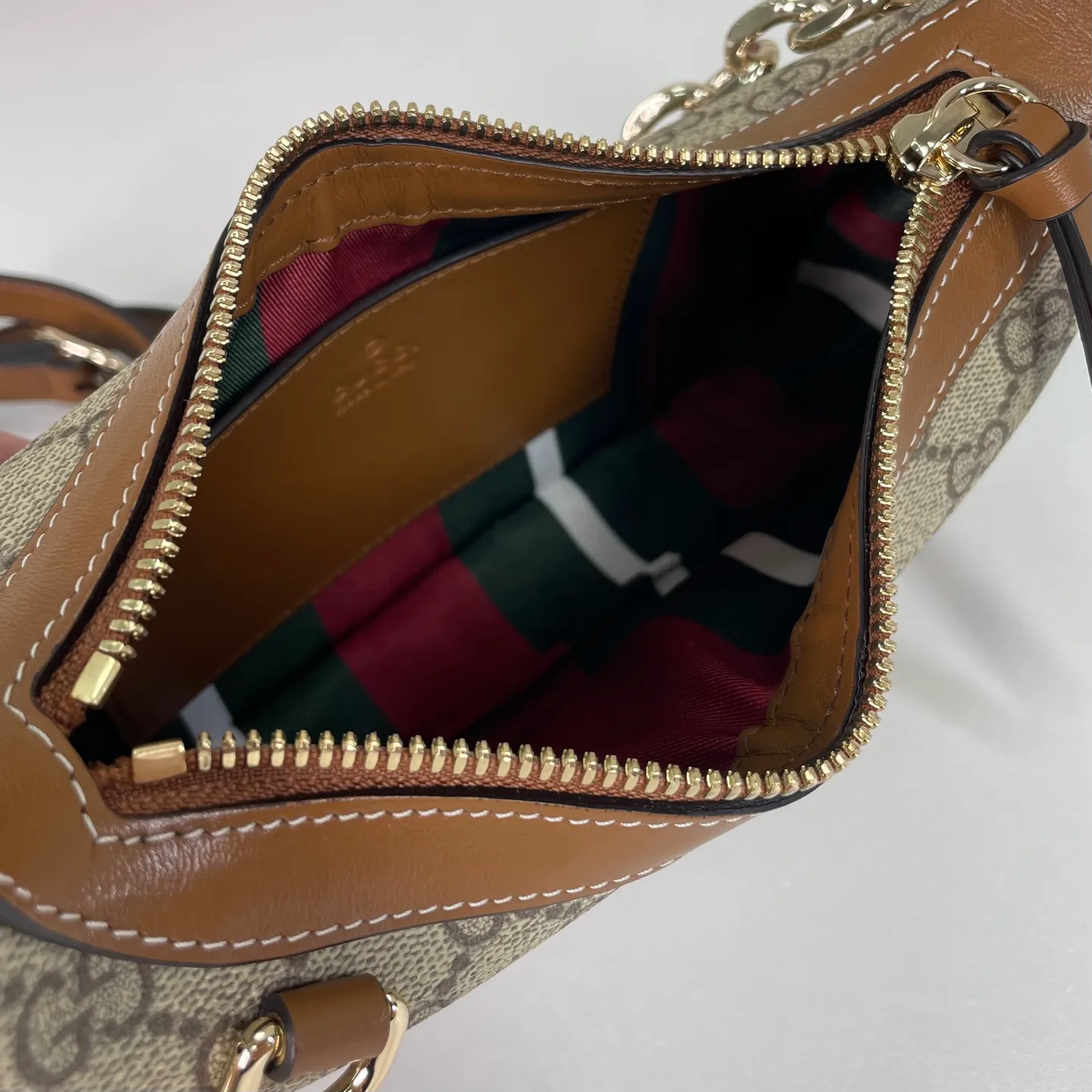 Классические Сумки Женские Gucci 18210746