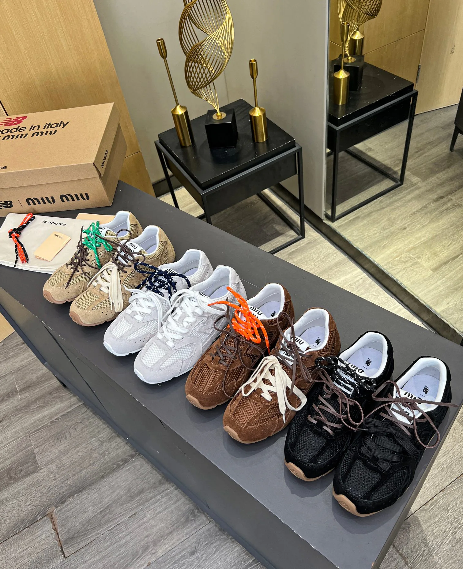 Кроссовки Женские Miu Miu 18309