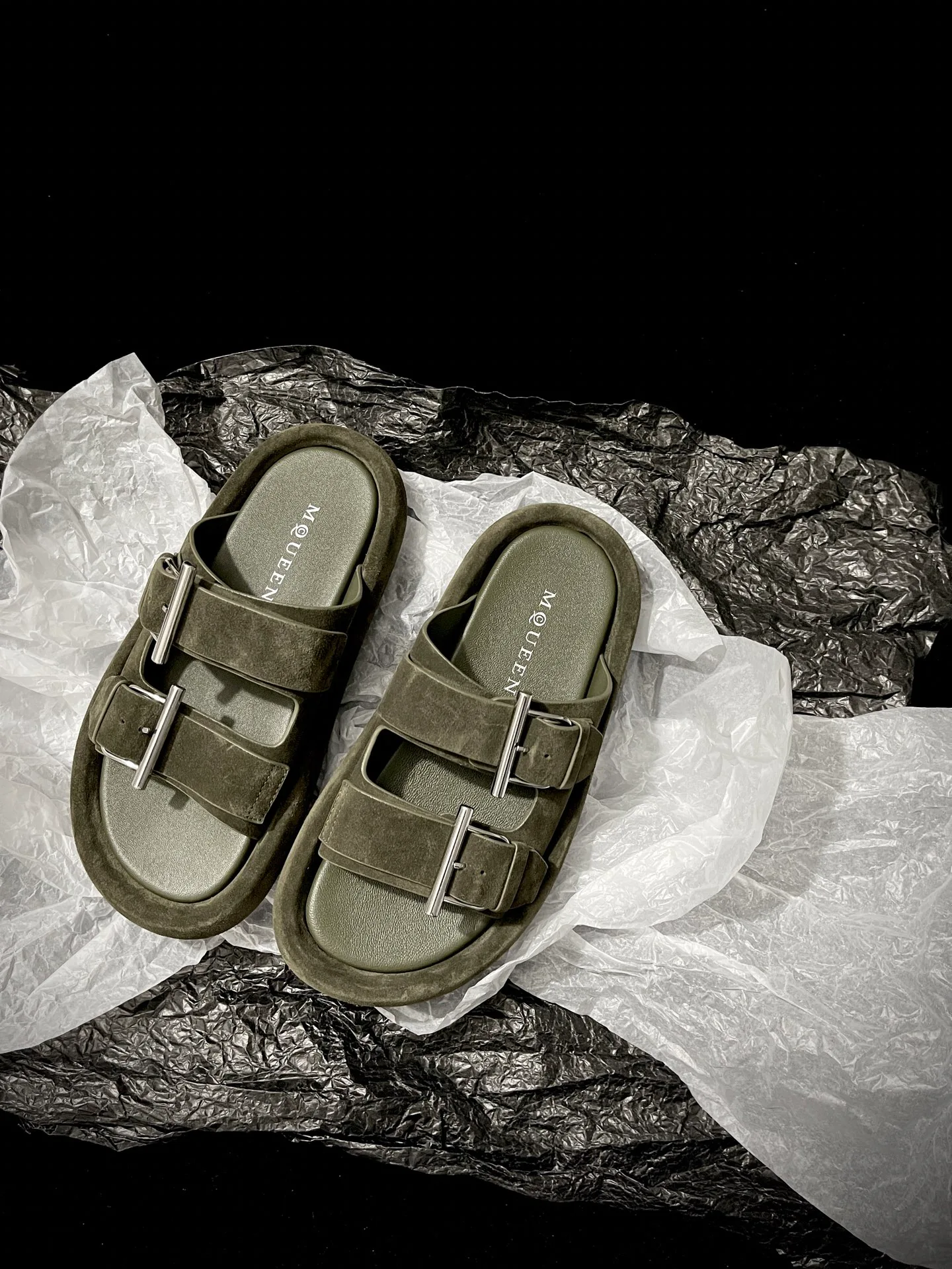 Шлепанцы Женские Alexander Mcqueen 10371