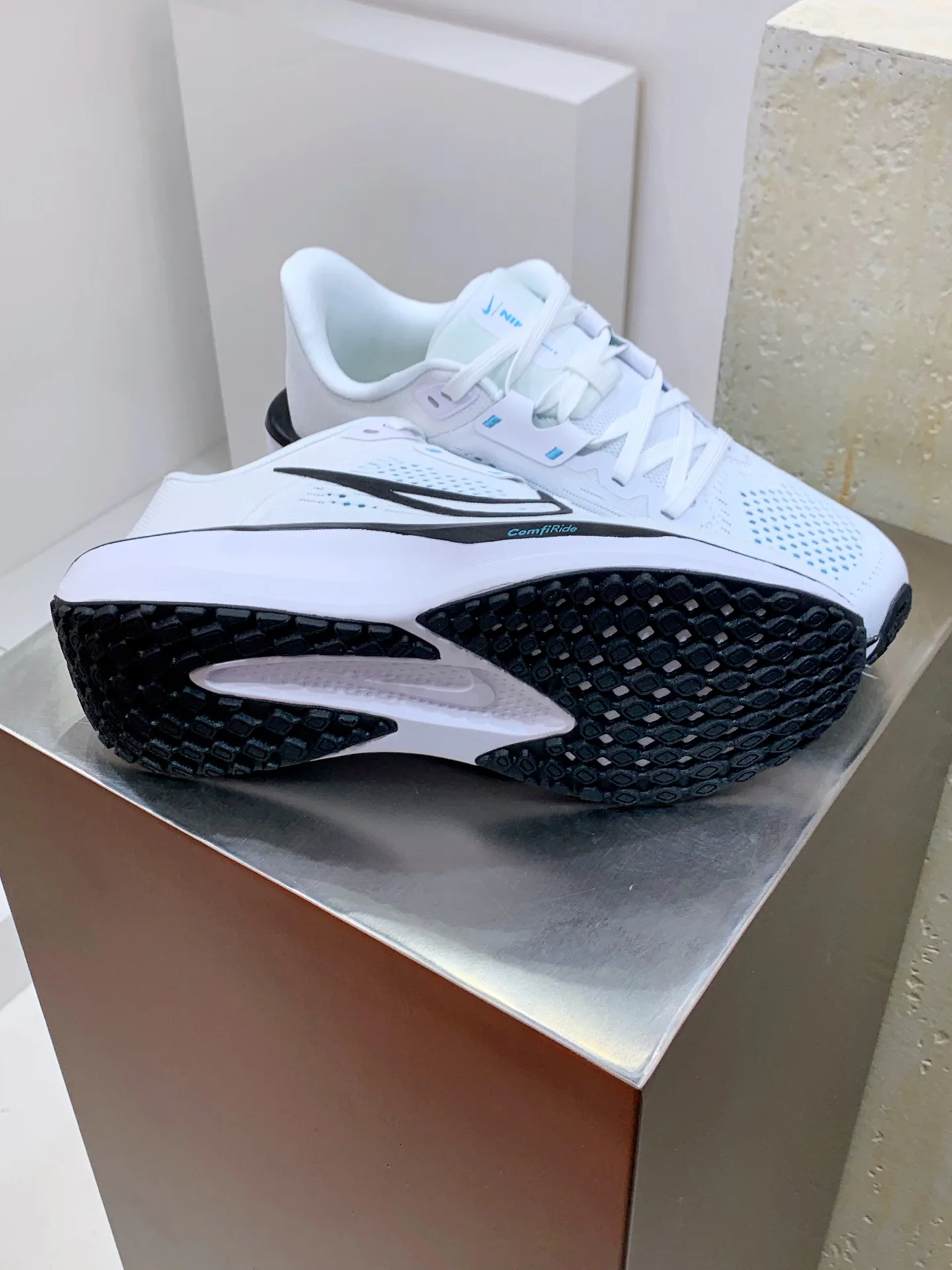 Кроссовки Мужские Nike 30854