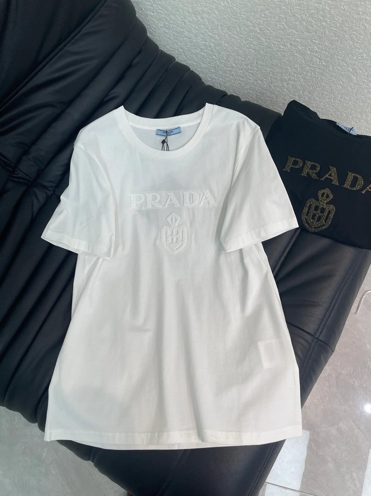 Футболки Женские Prada 1759186