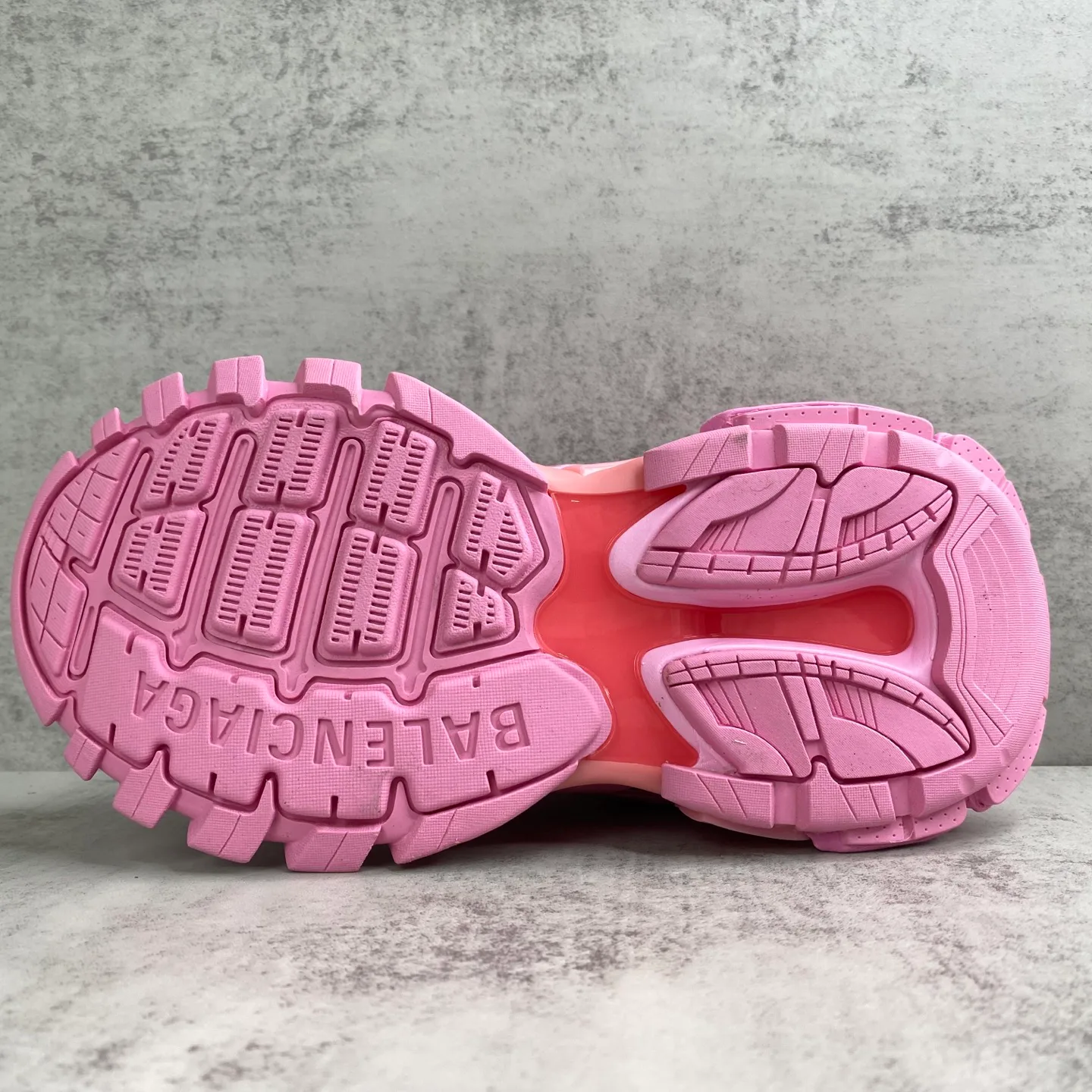 Кроссовки Женские Balenciaga 18743877