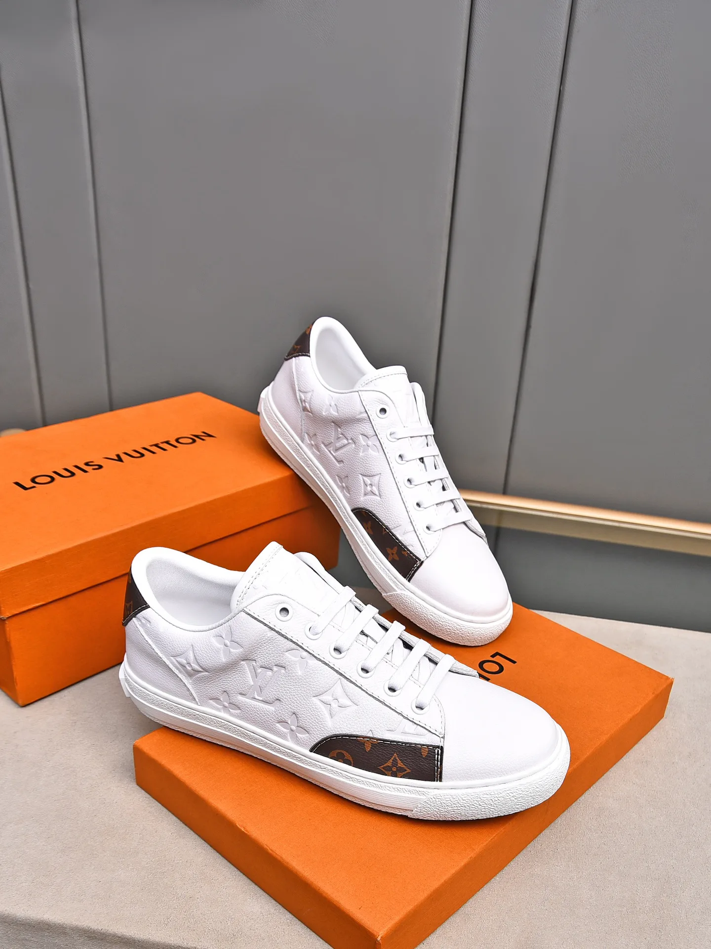 Кроссовки Мужские Louis Vuitton 12960054