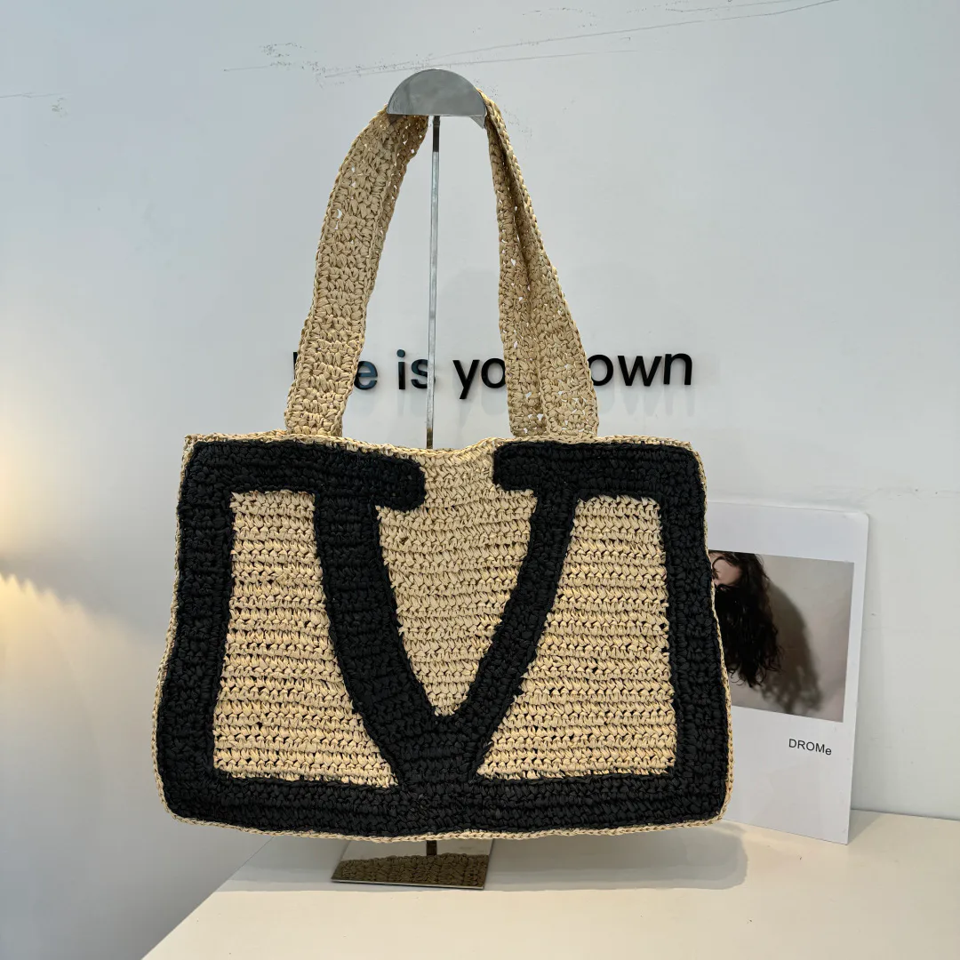 Классические Сумки Женские Valentino 12765002