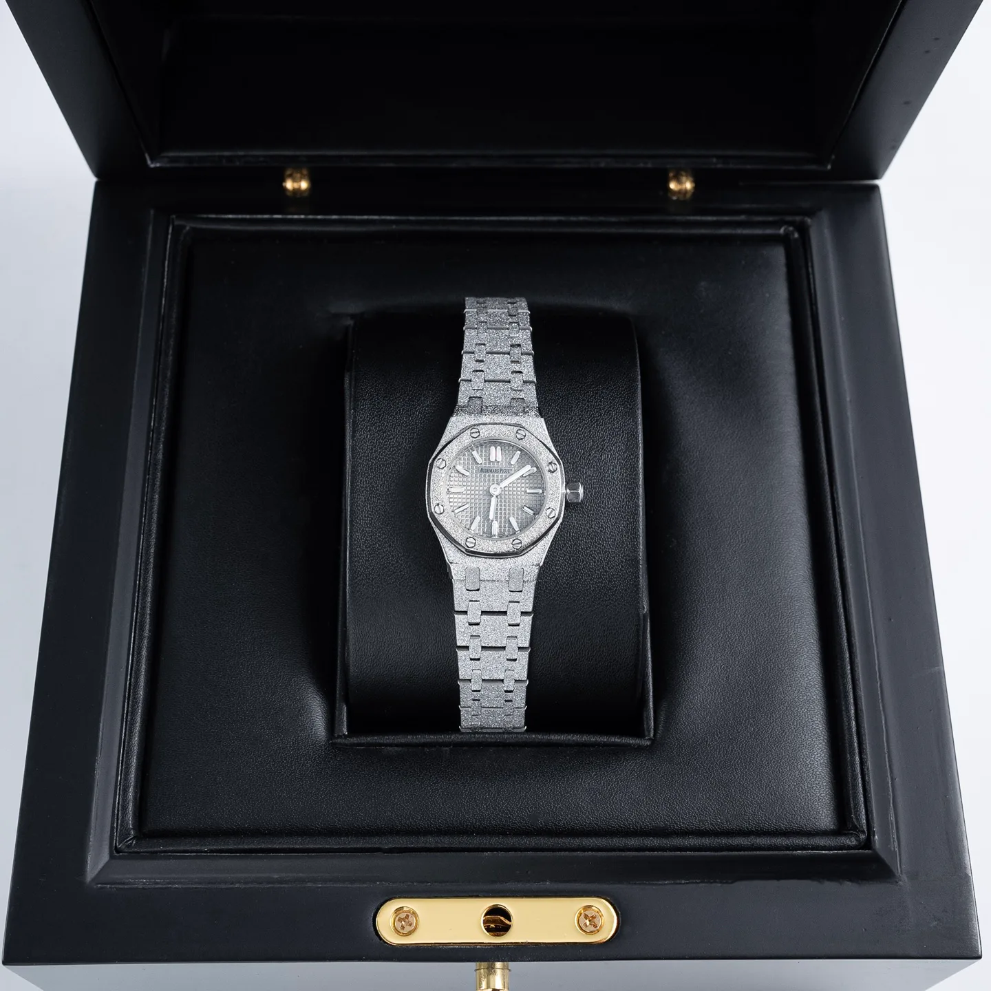 Часы Женские Audemars Piguet 14081162