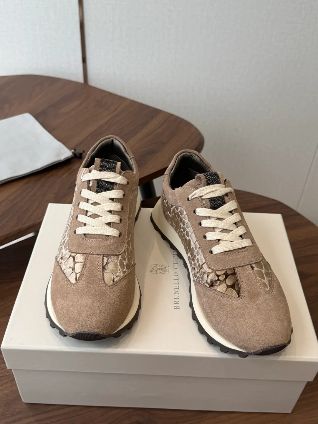 Кроссовки Женские Brunello Cucinelli 17461328