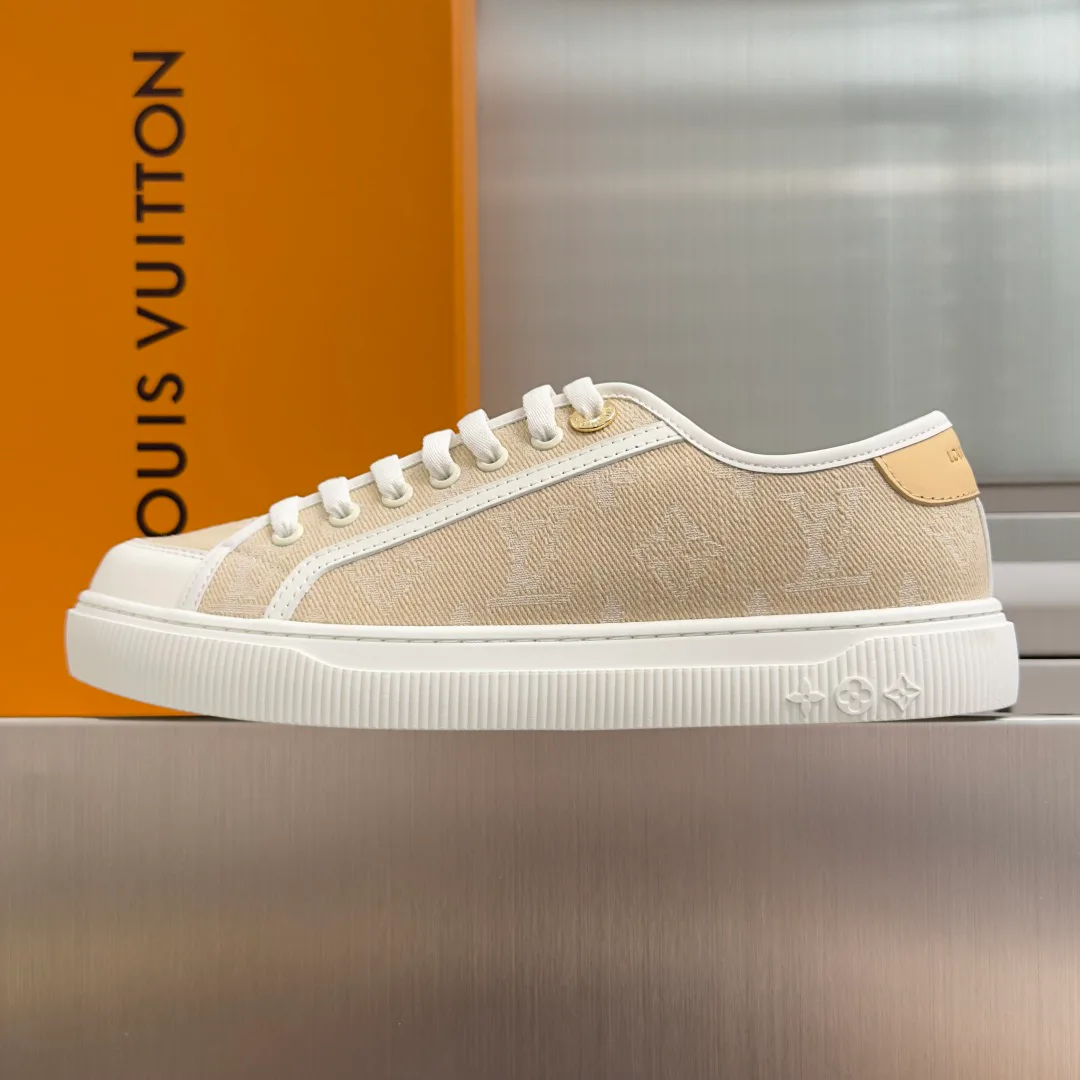 Кроссовки Женские Louis Vuitton 17950711