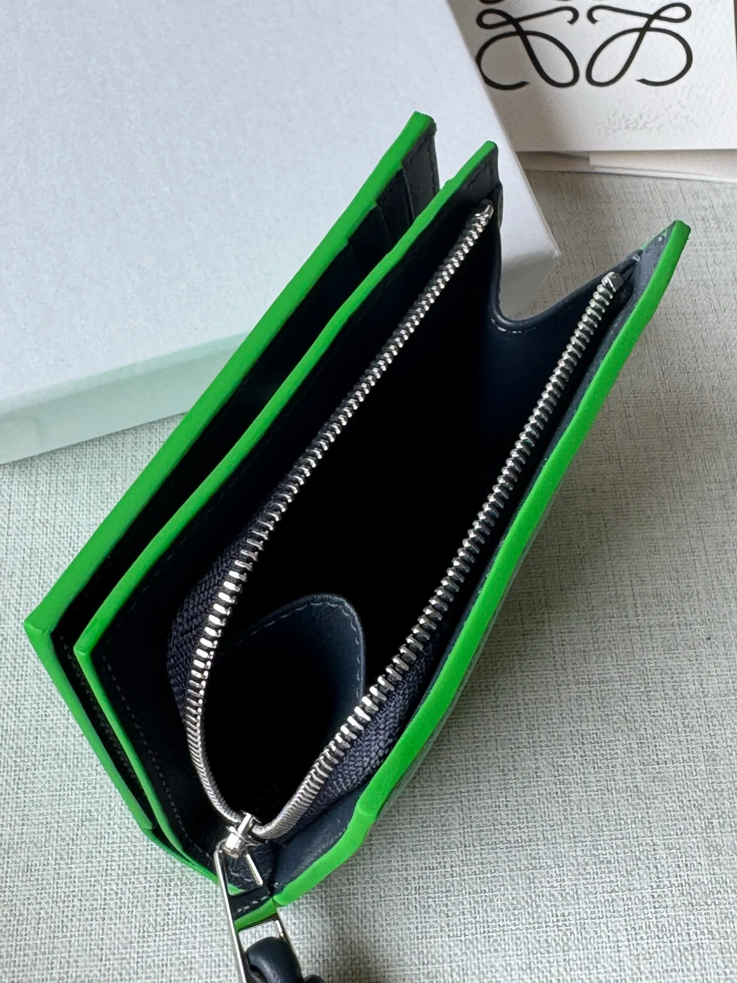 Клатчи Женские Loewe 18906582